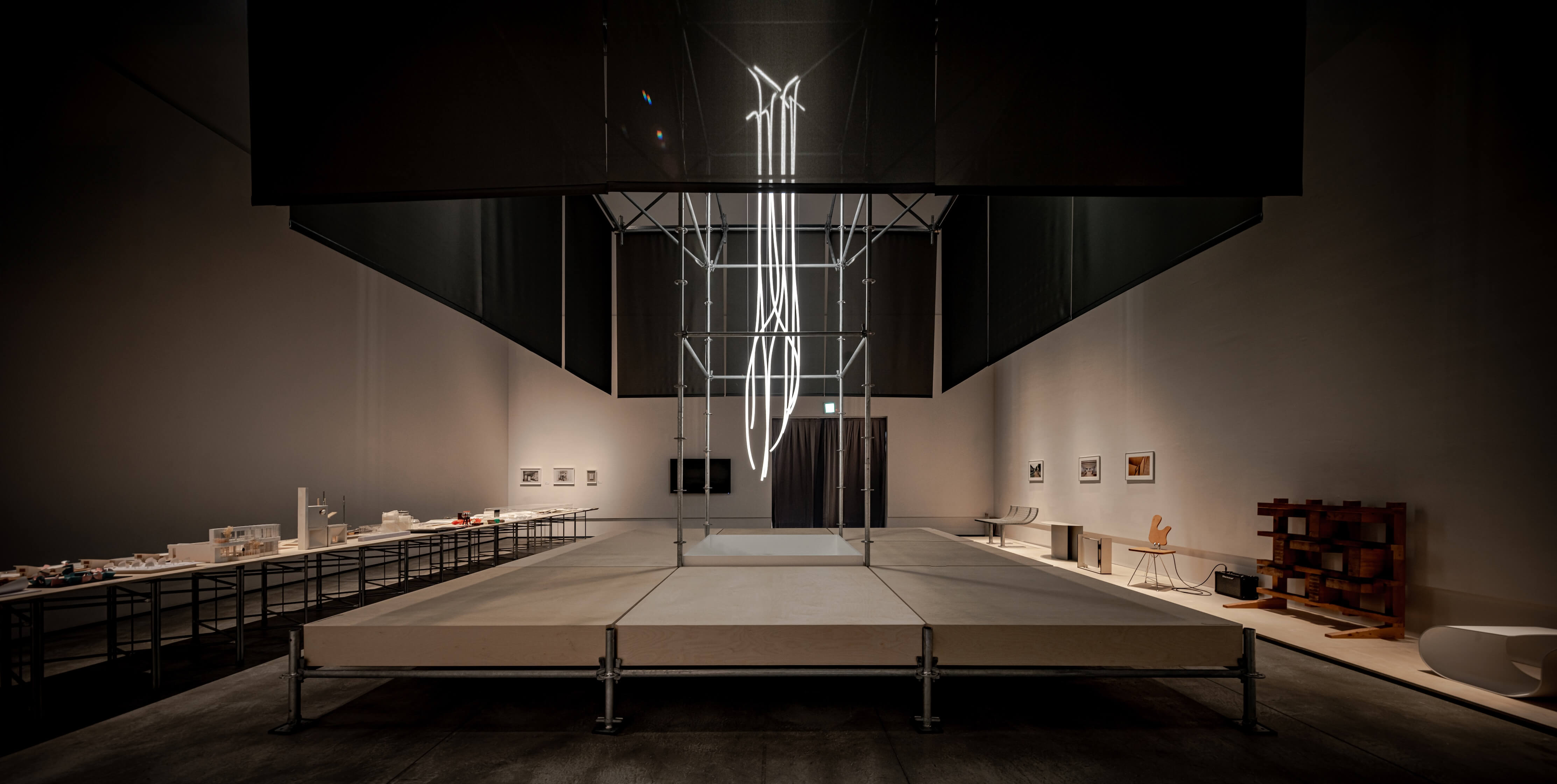 黑盒子 Black Box / 原間影像