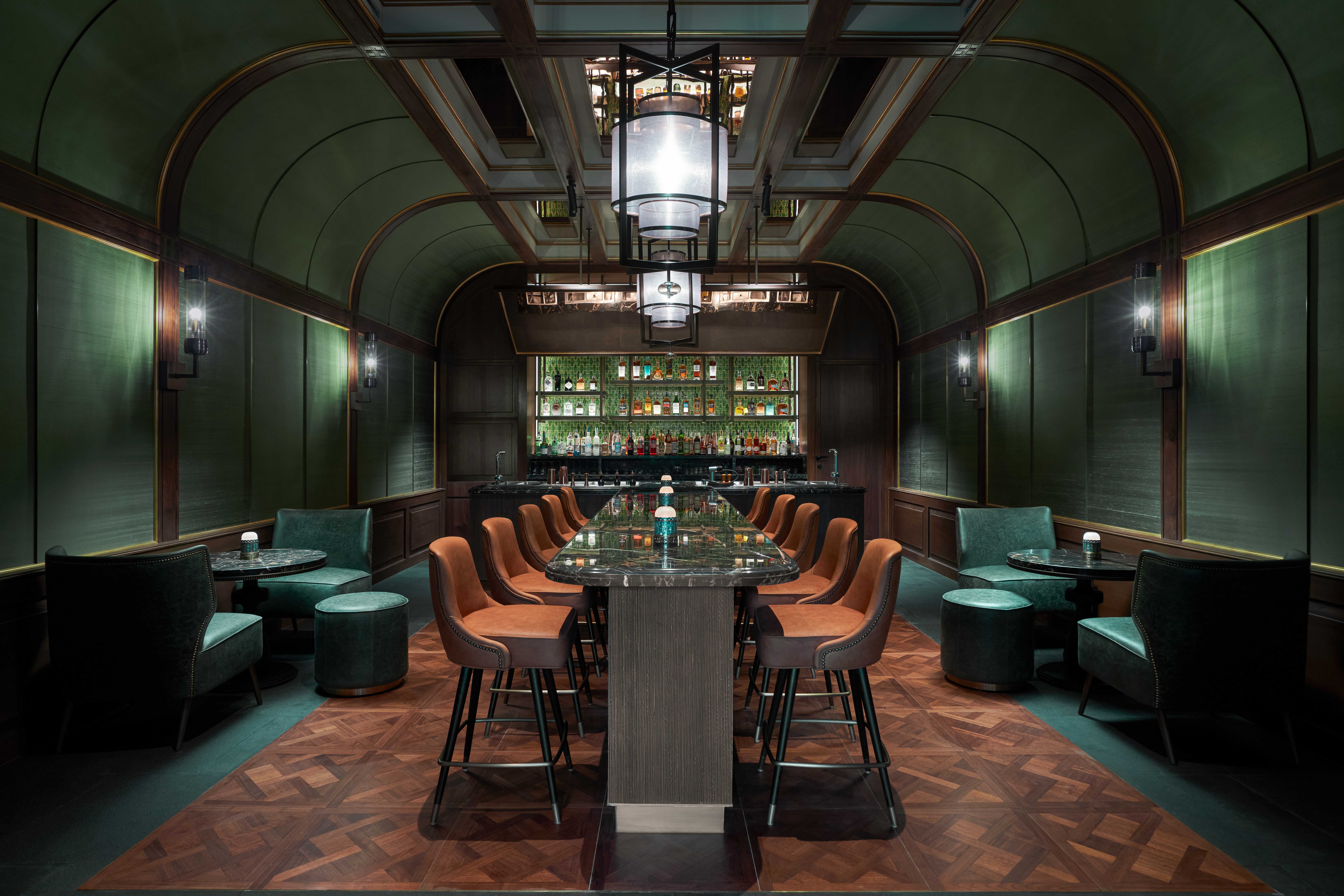 向奢華列車黃金時代致敬的 Bar Jade。