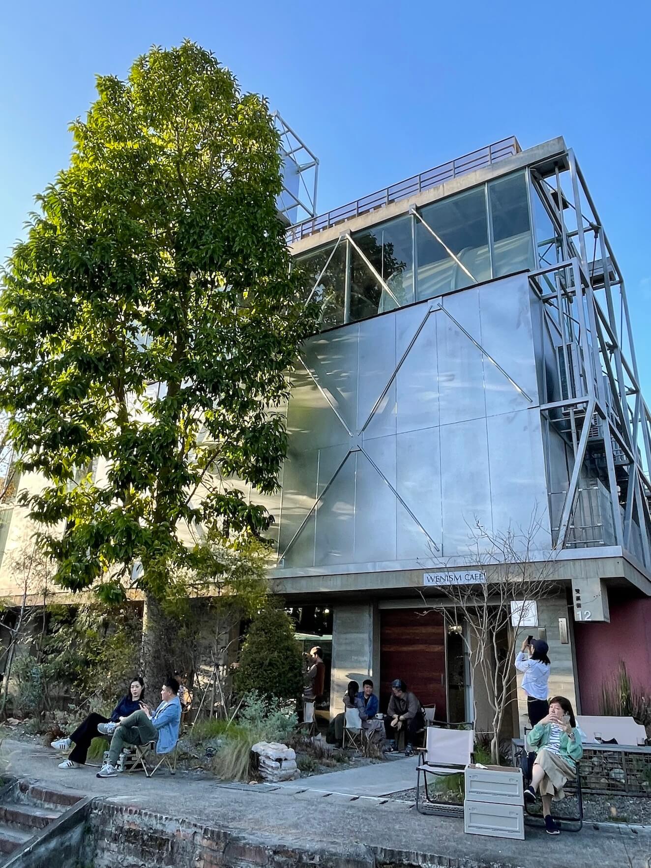 「山屋口口」被譽為違章建築界的LV。(圖片提供/李清志)