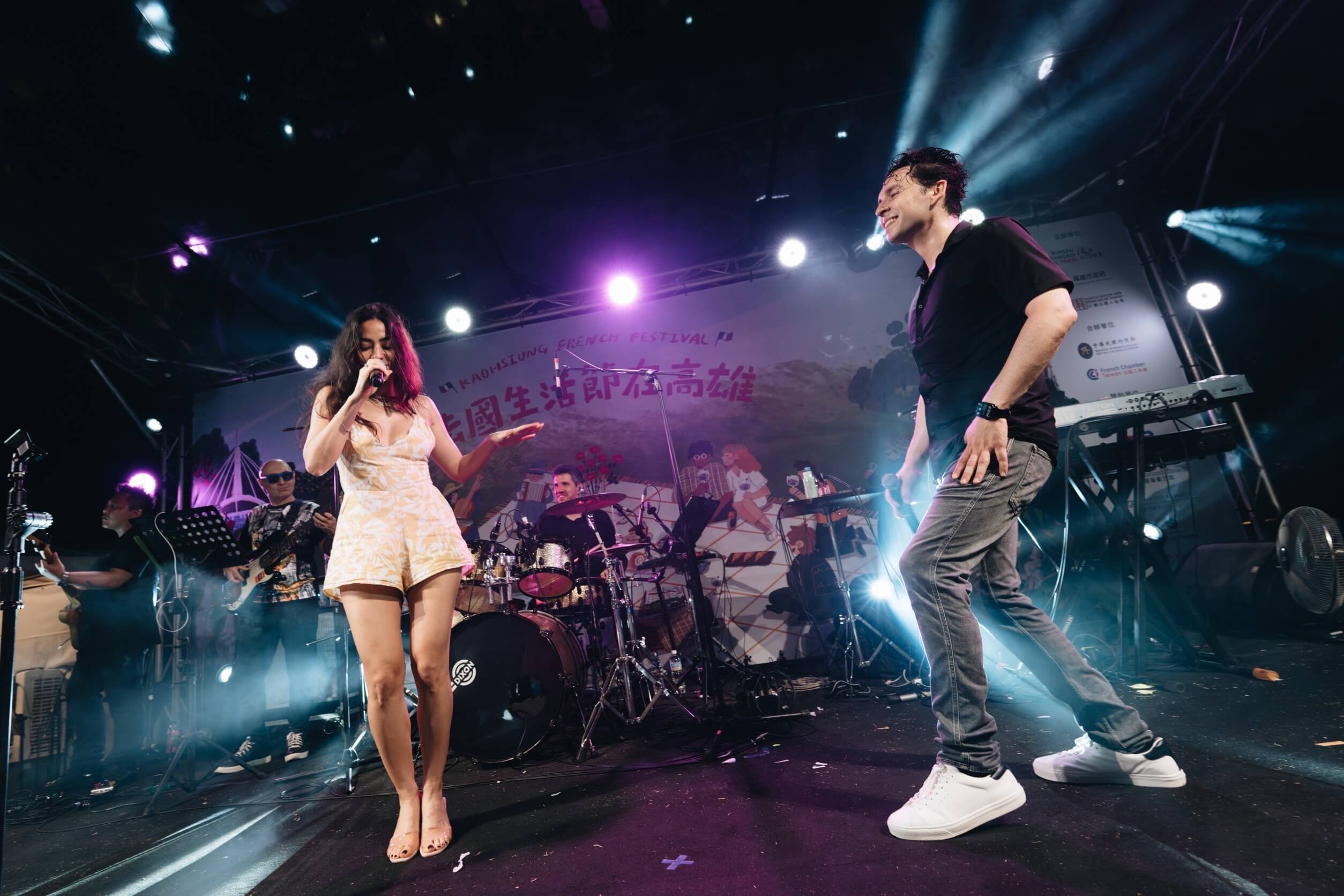 台法網紅包括酷的夢、吉雷米熱情出攤，跨海來台的法式重量級藝術家演出大受好評。