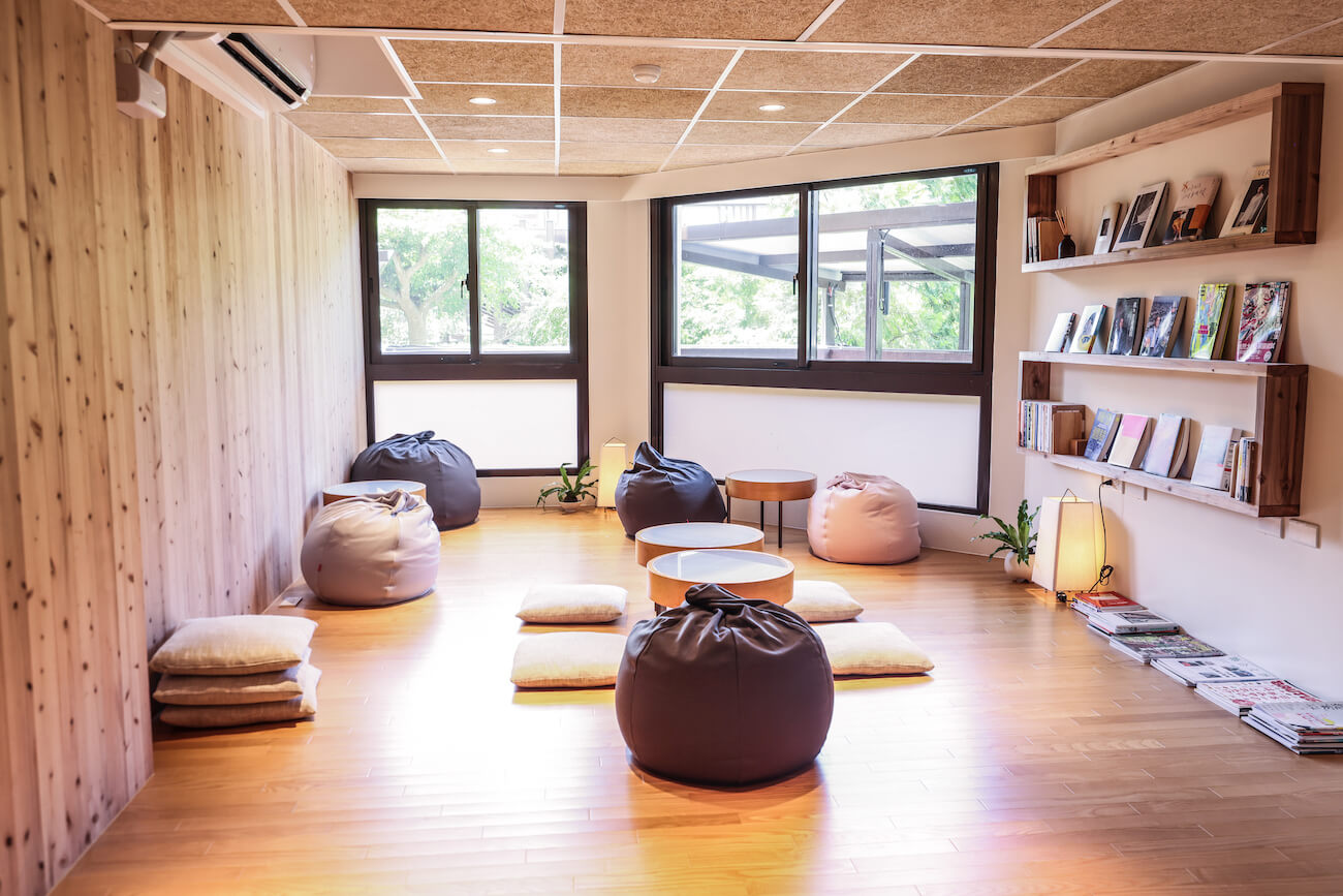 礁溪老爺改裝員工宿舍媲美Hostel「Dorm 75」提升招募競爭力。