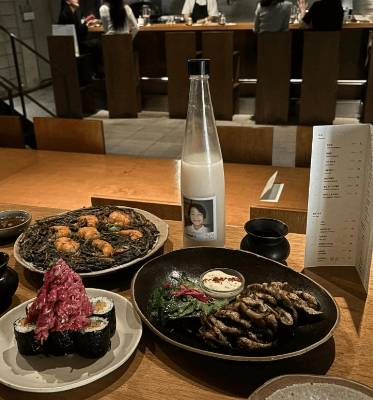 5412很適合三五好友來這一起點一桌美食,品嘗傳統韓國酒。圖片來源|@nldygram