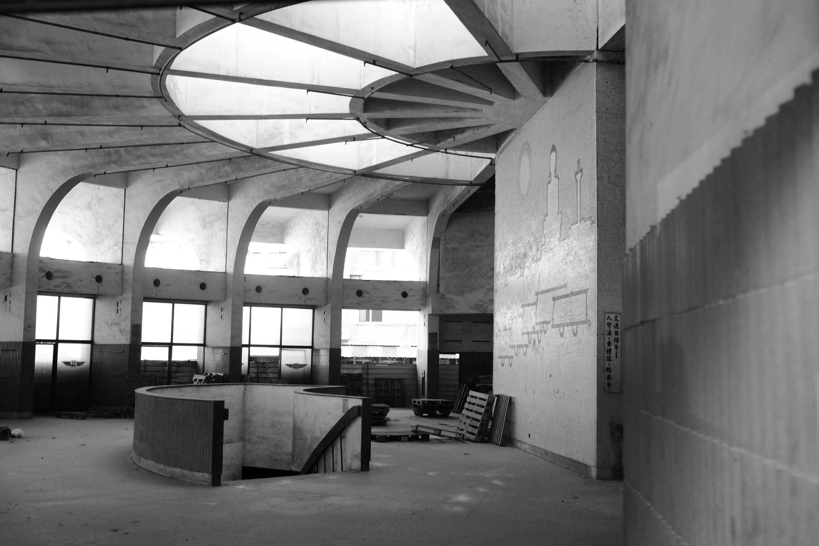 彰化縣台汽客運（舊）彰化總站內部。攝影／凃佩昕