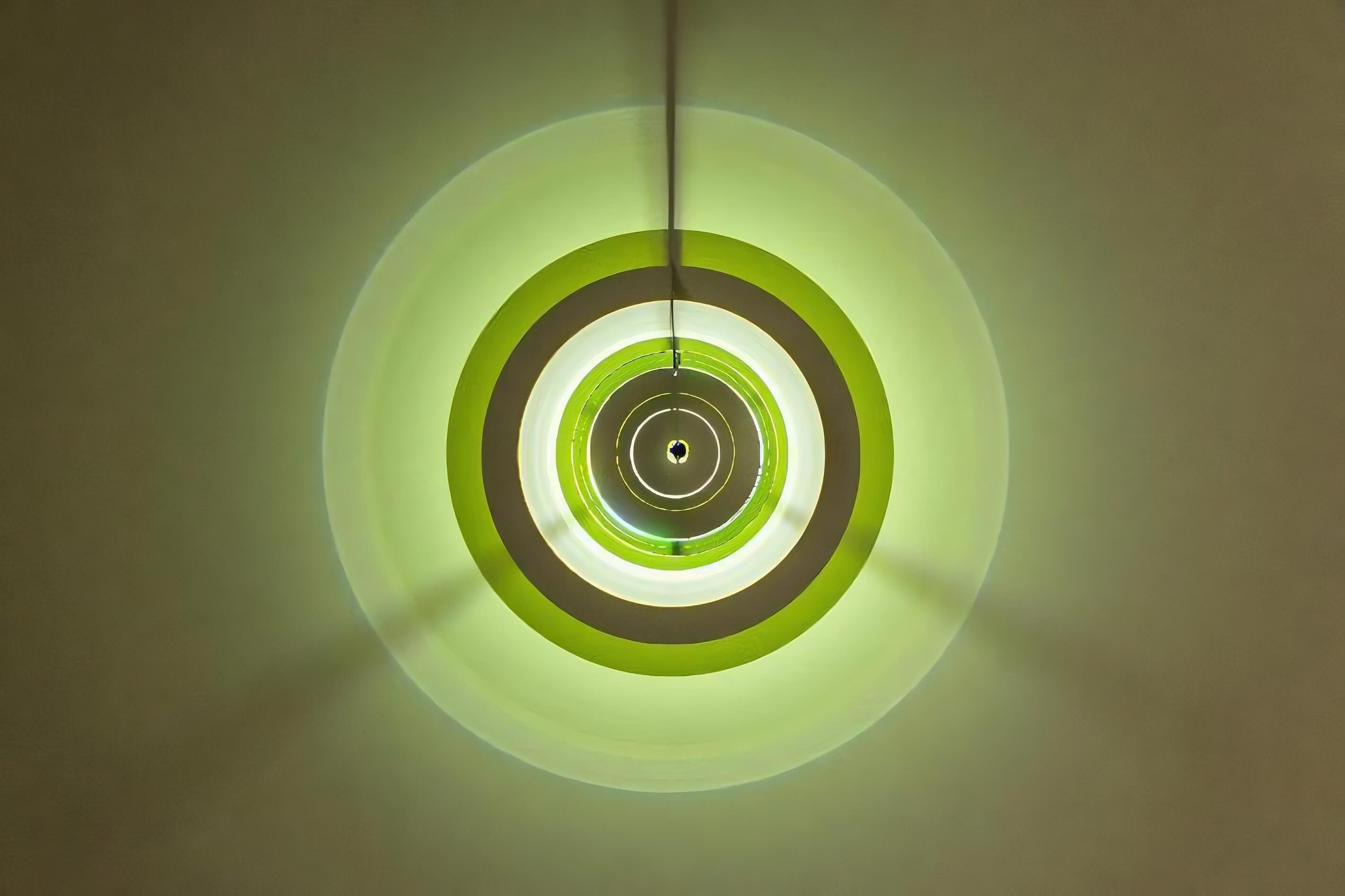 奧拉弗・埃利亞松，《環星共振器》，2018。 圖片攝影／提供：臺北市立美術館，2025；作品由藝術 家；柏林 neugerriemschneider；紐約／洛杉磯 Tanya Bonakdar Gallery 提供。© 2018  奧拉弗・埃利亞松