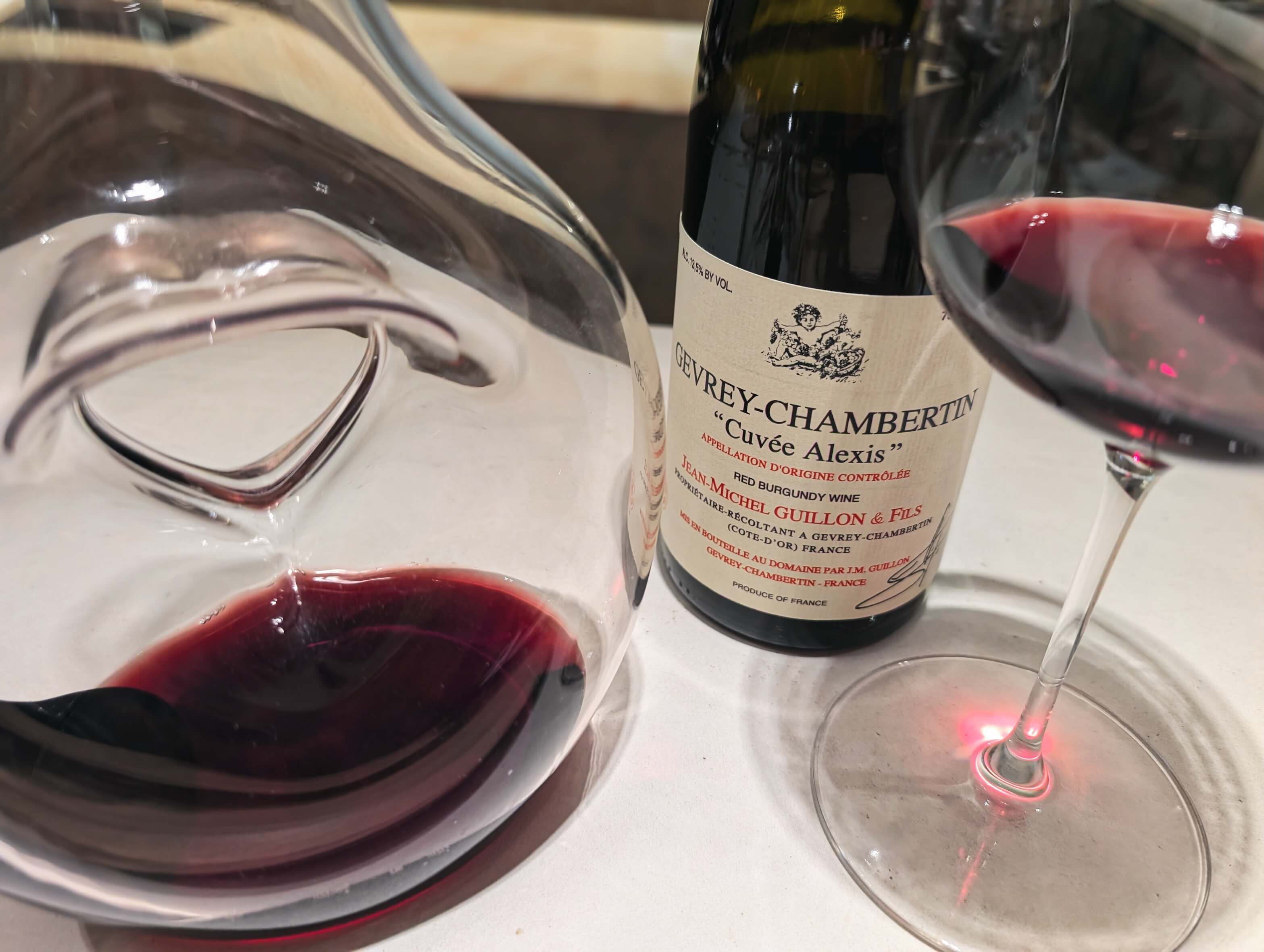 Li.nu的酒單呈現布根地純粹主義，能享受到不同村莊、不同等級的比較品飲。圖片／高麗音