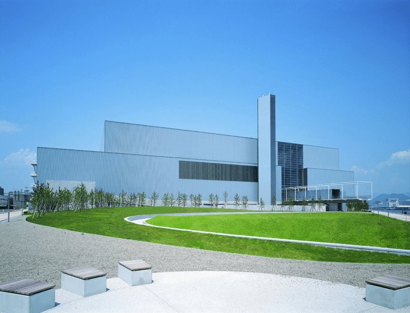 喜愛建築大師谷口吉生作品的建築迷，別忘了來「廣島市環境局中工廠」朝聖。