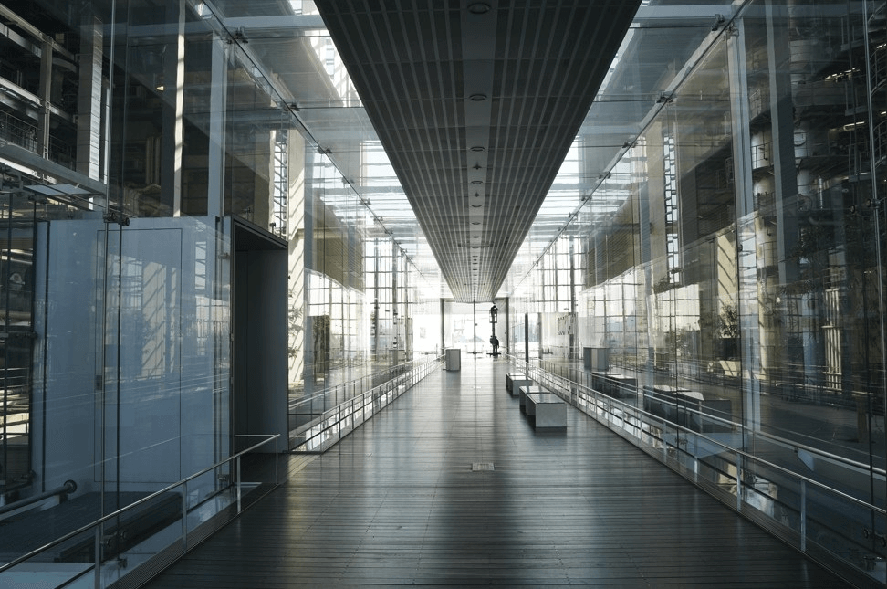 建築大師谷口吉生設計之「廣島市環境局中工廠」。