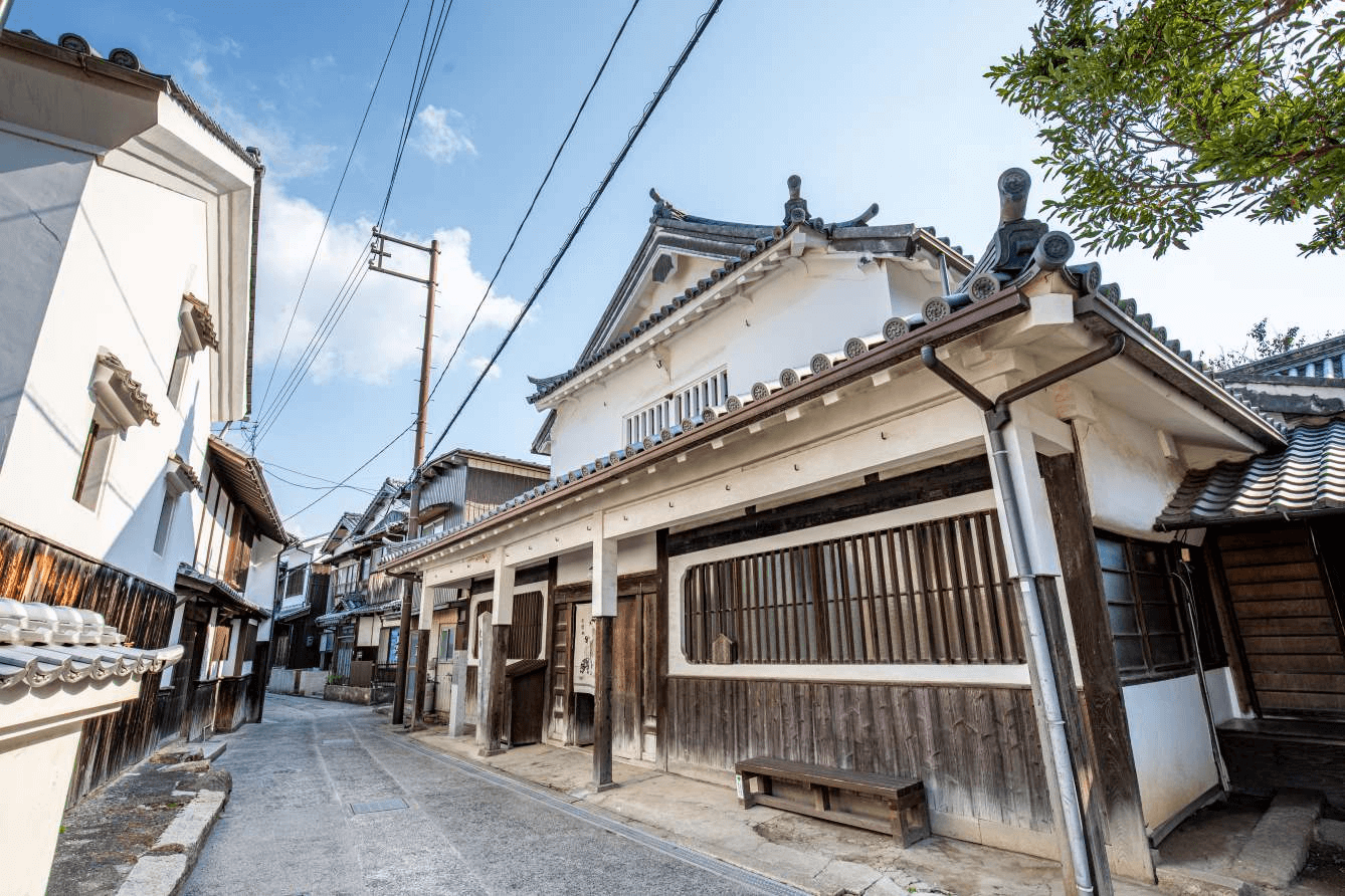 「御手洗」保留了江戶時代的劇場、茶屋、旅宿等歷史建築，可於此靜靜感受古樸的懷舊氛圍。