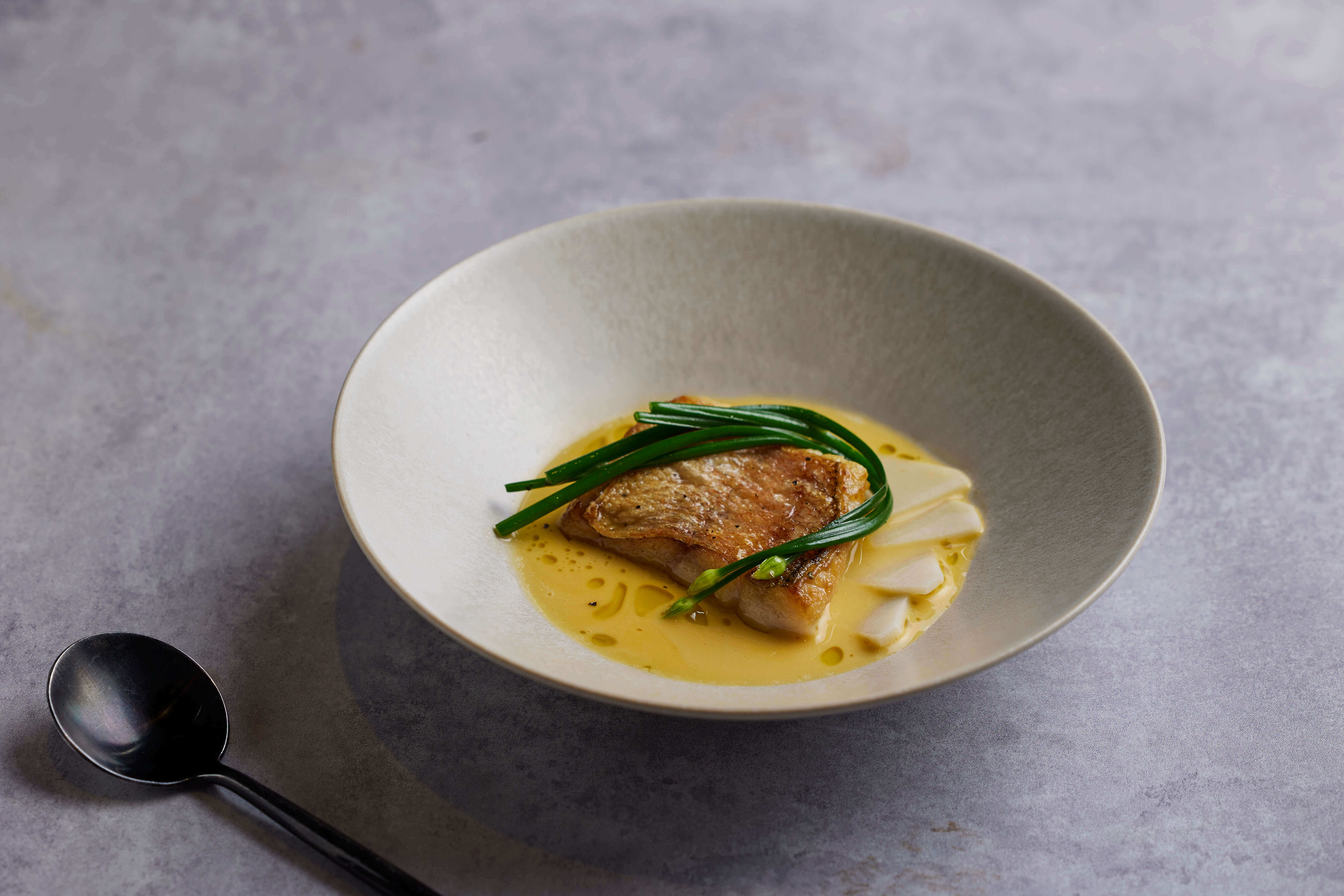 馬頭魚佐紹興雞湯