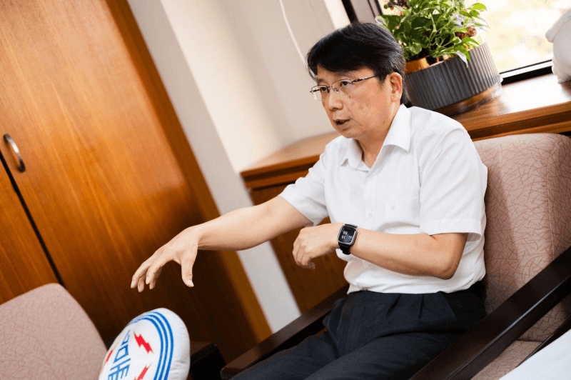 台電環保處吳政宏處長認為，經濟發展與生態保育可以共存，而不是二選一。