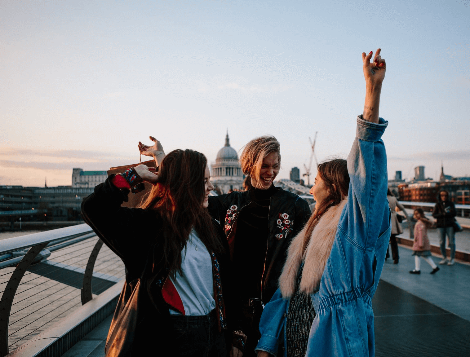 近四分之三（全球 75%；台灣 81%）的人單純為了「努力工作，理應犒賞」而旅行。