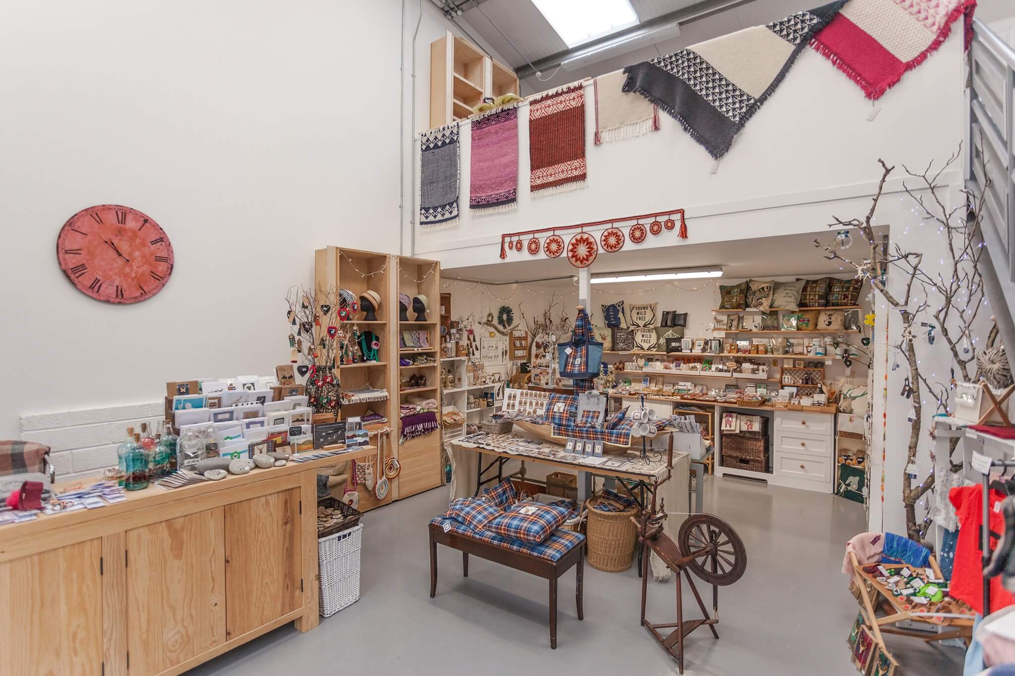 吉拉島上的Camella Crafts手工藝品店。