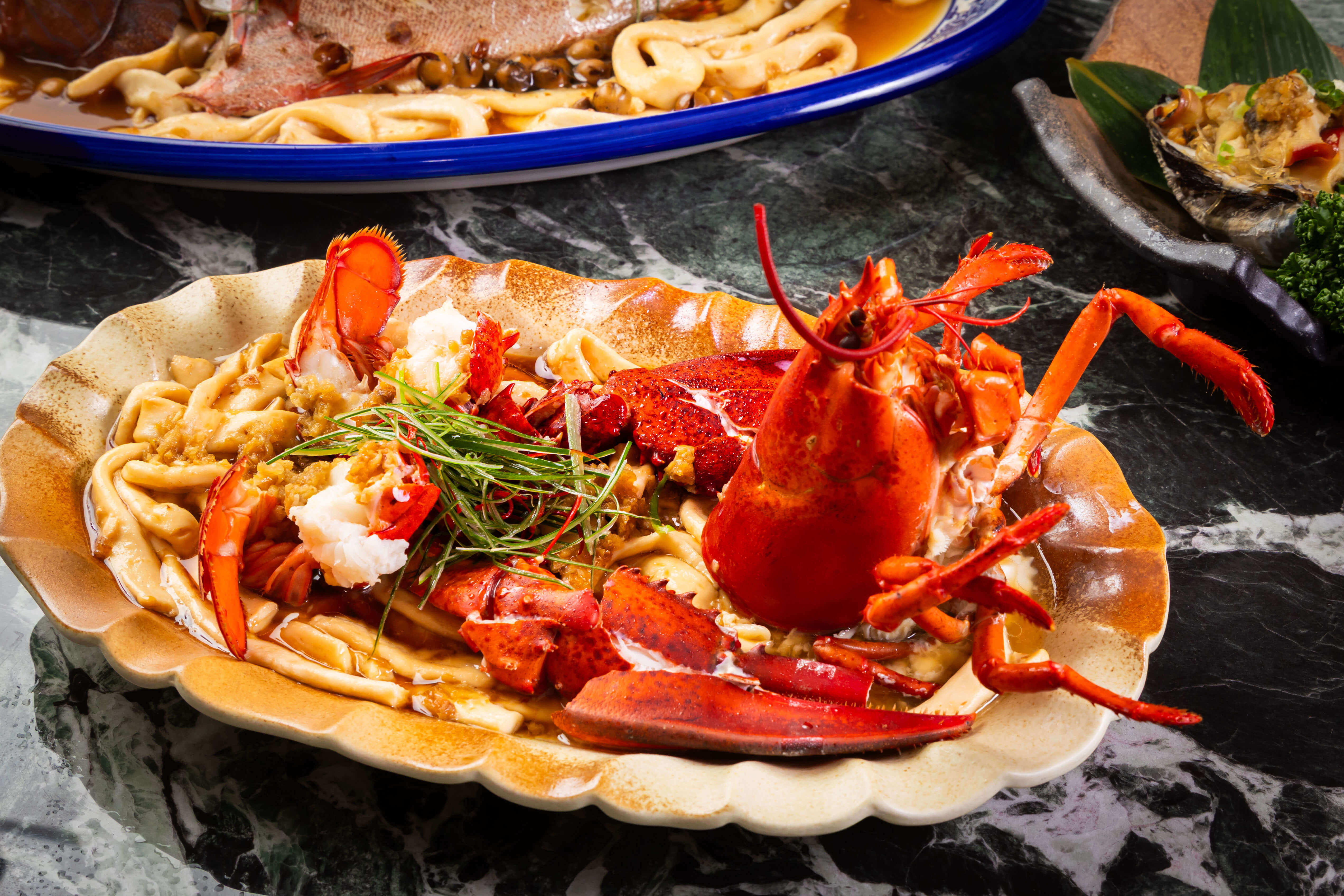 酒家菜 蒜蓉板條蒸龍蝦