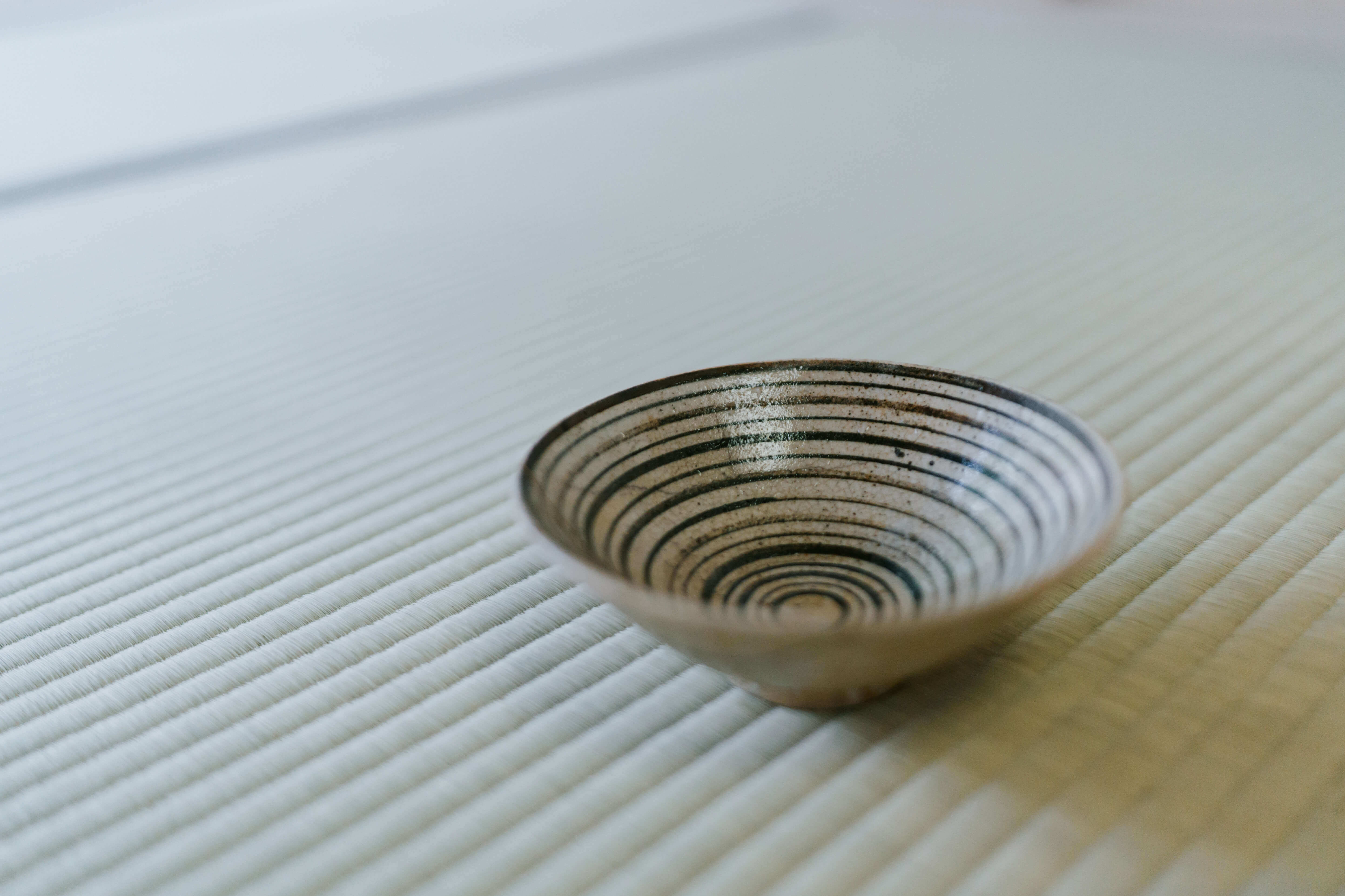 織部輪線茶碗 桃山時代 17世紀