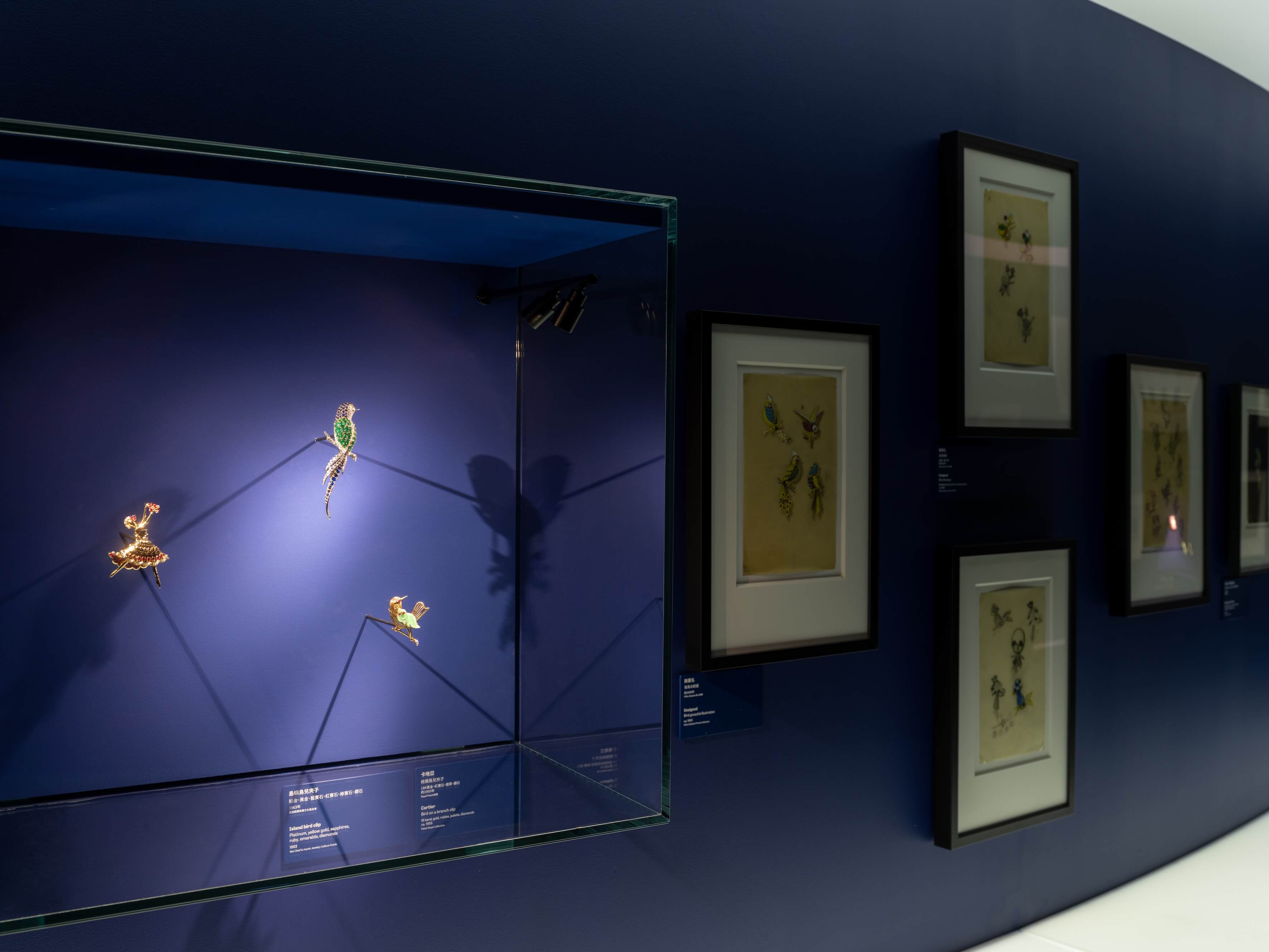 「筆脈珍傳」展出約一百幅珍貴設計圖與13件珠寶作品，展示難得一見的高級珠寶製作內幕。