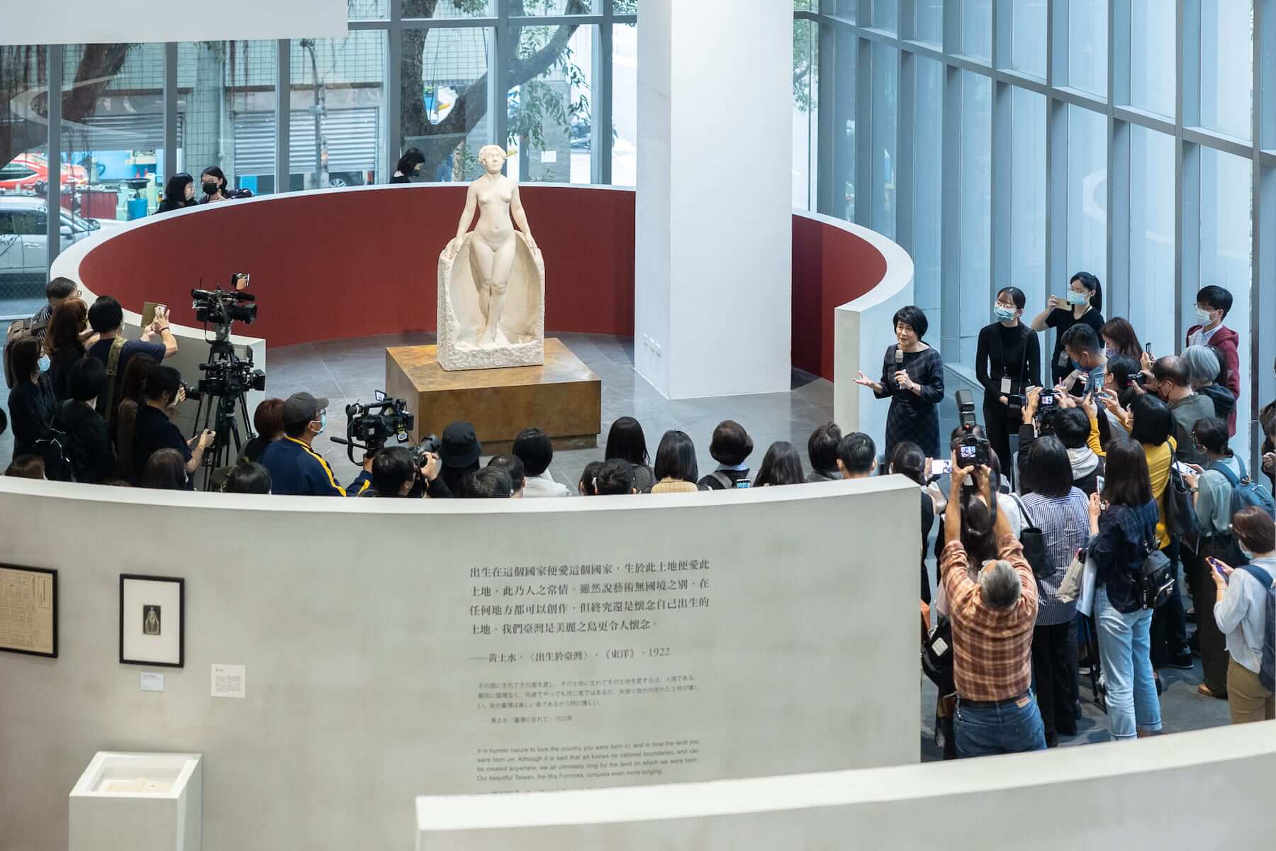 「光──臺灣文化的啟蒙與自覺」展場(攝影/張國耀)