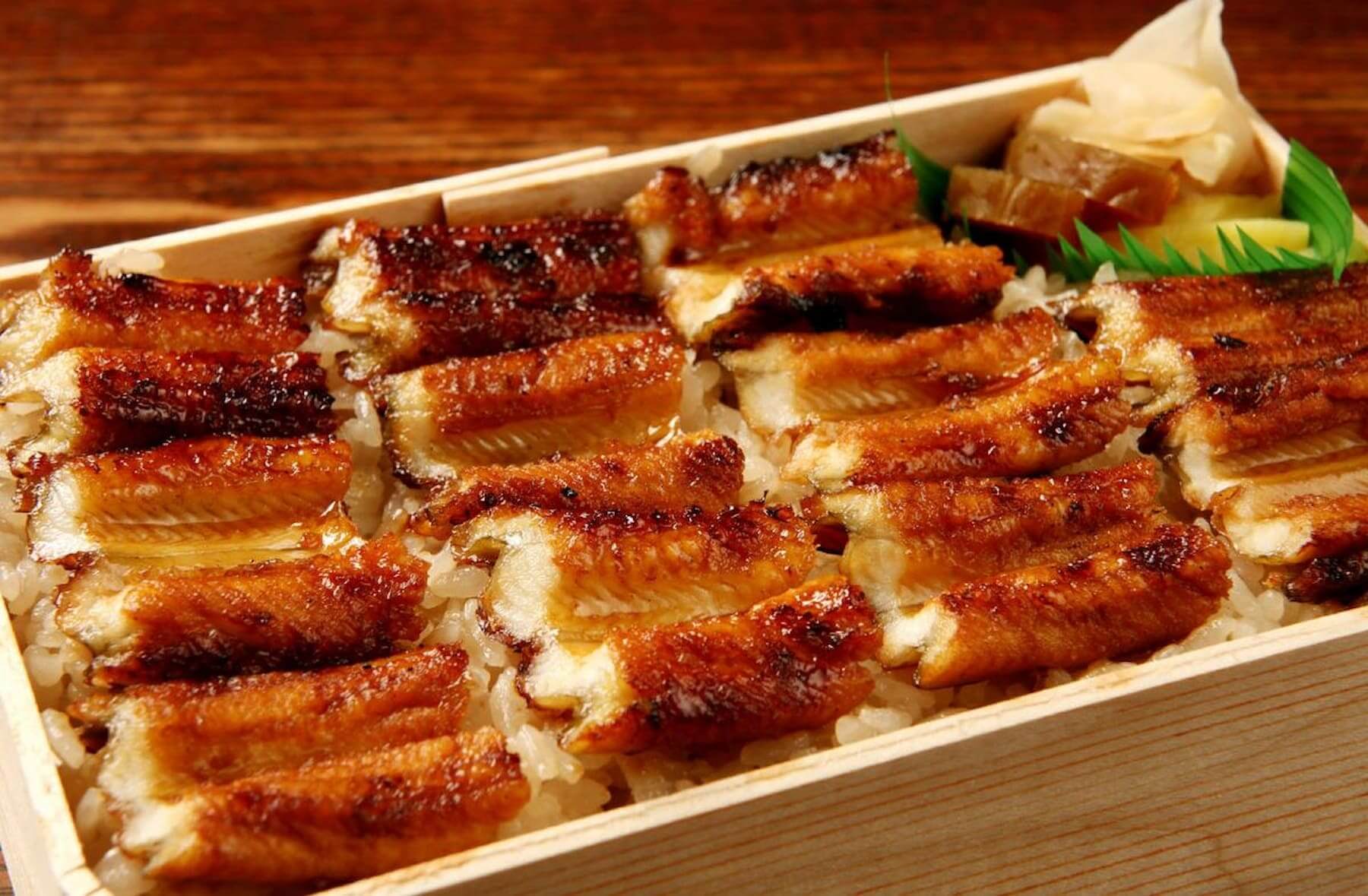 星鰻蓋飯便當。圖片來源／あなごめし