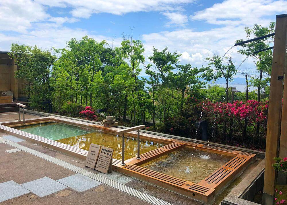 當地高級溫泉旅館如「雄山莊」亦可欣賞琵琶湖風景。（圖／雄山莊）
