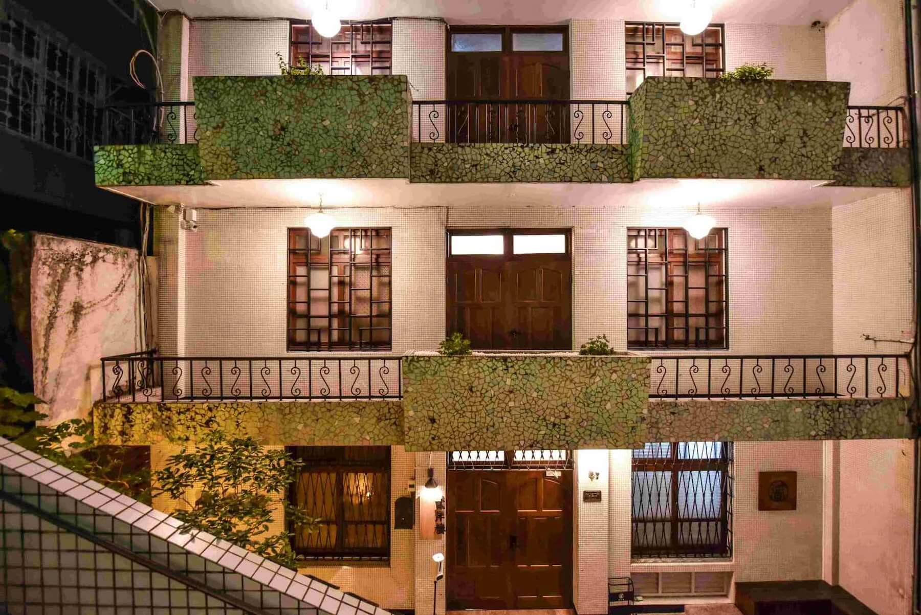 台南首位女建築師傑作「貳洋樓」。（圖片來源／Booking.com）