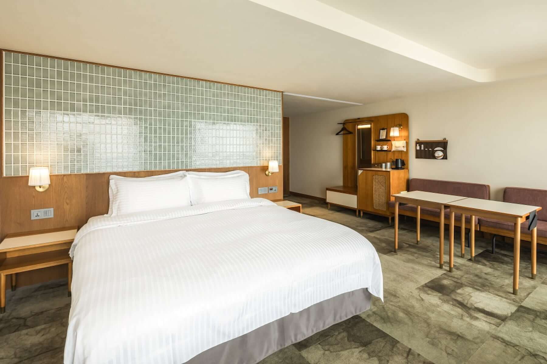 台南近代歷史的重要地標「天下南隅」。（圖片來源／Booking.com）