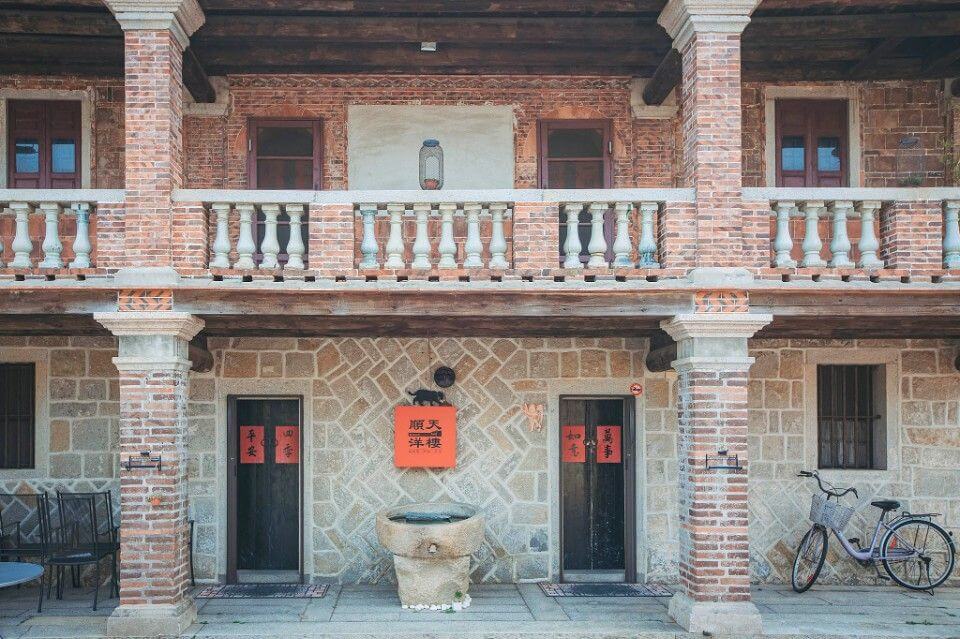 順天洋樓可住宿，也能路過喝杯咖啡。（圖片來源／Louis Liu）