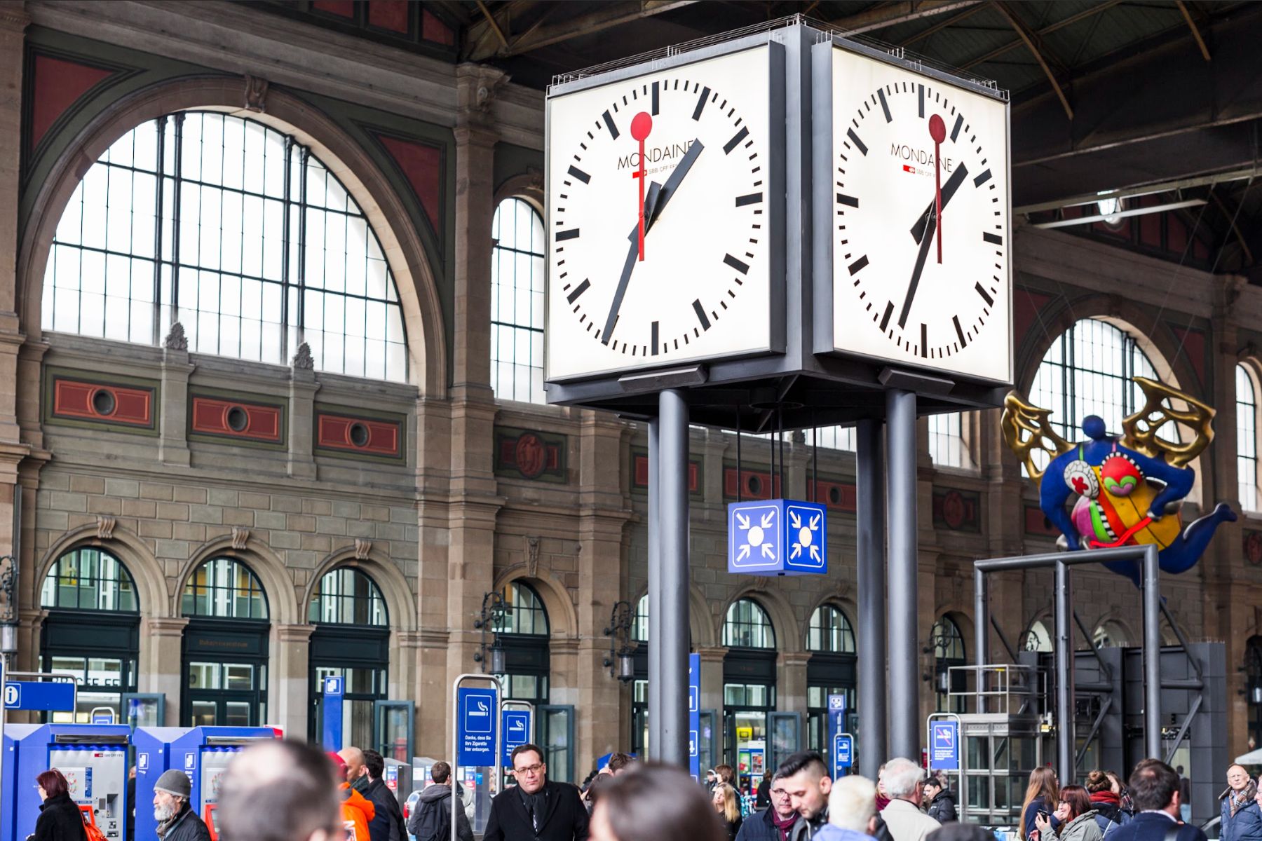 鐵路大鐘的精髓及高超技藝，展現瑞士錶匠的職人精神。
