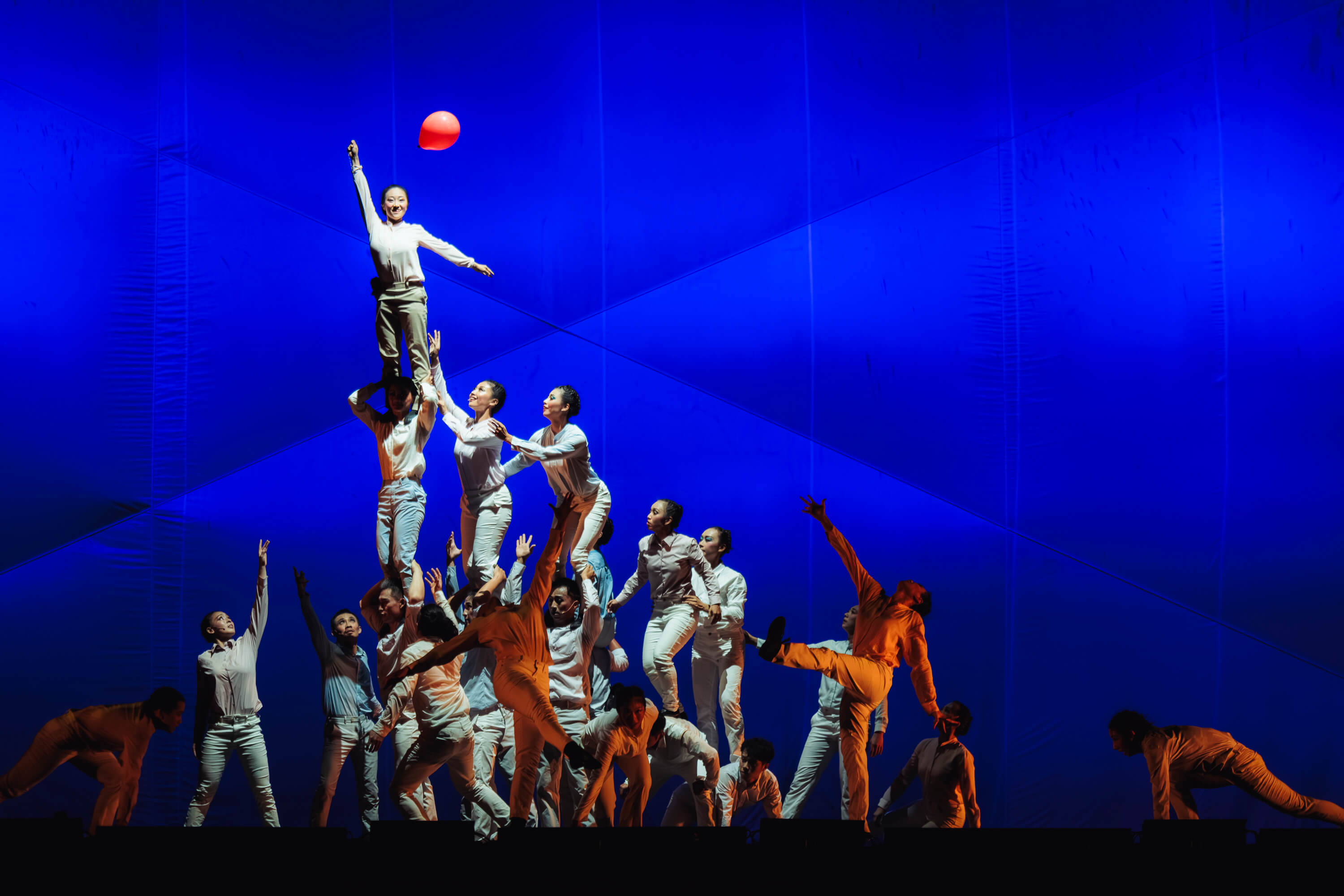 《紙風車368鄉鎮市區兒童藝術工程》演出 (照片為紙風車文教基金會提供)