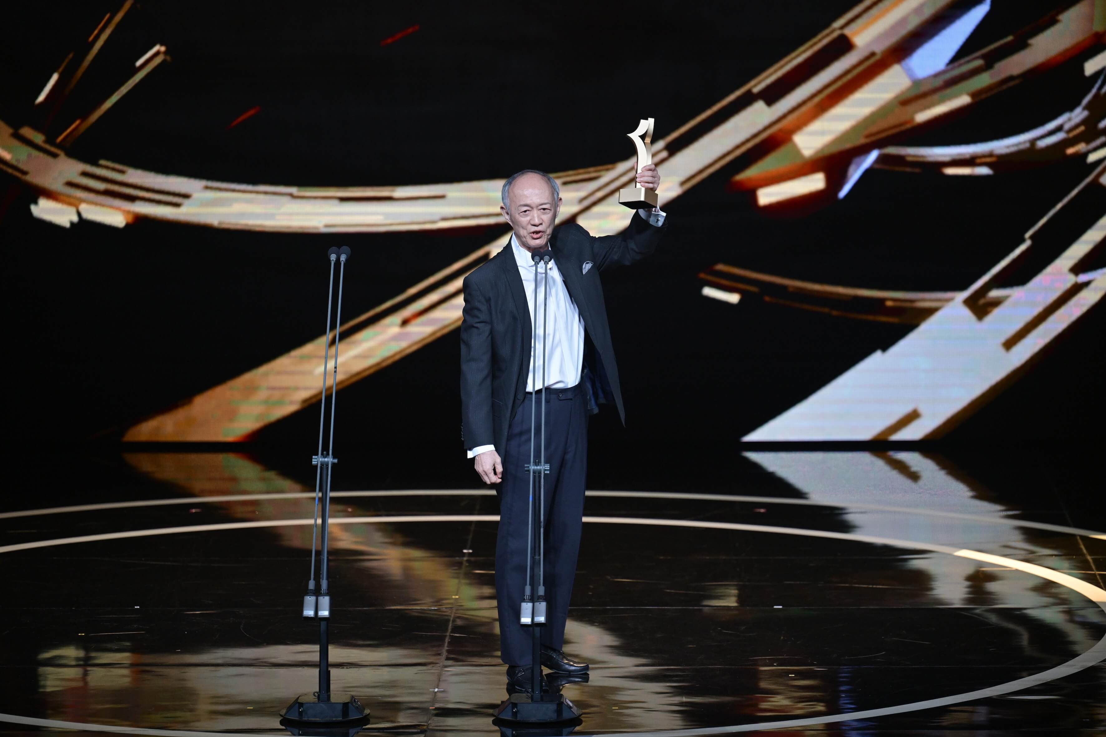 最佳戲劇類男演員獎：金士傑／果陀劇場《最後14堂星期二的課》