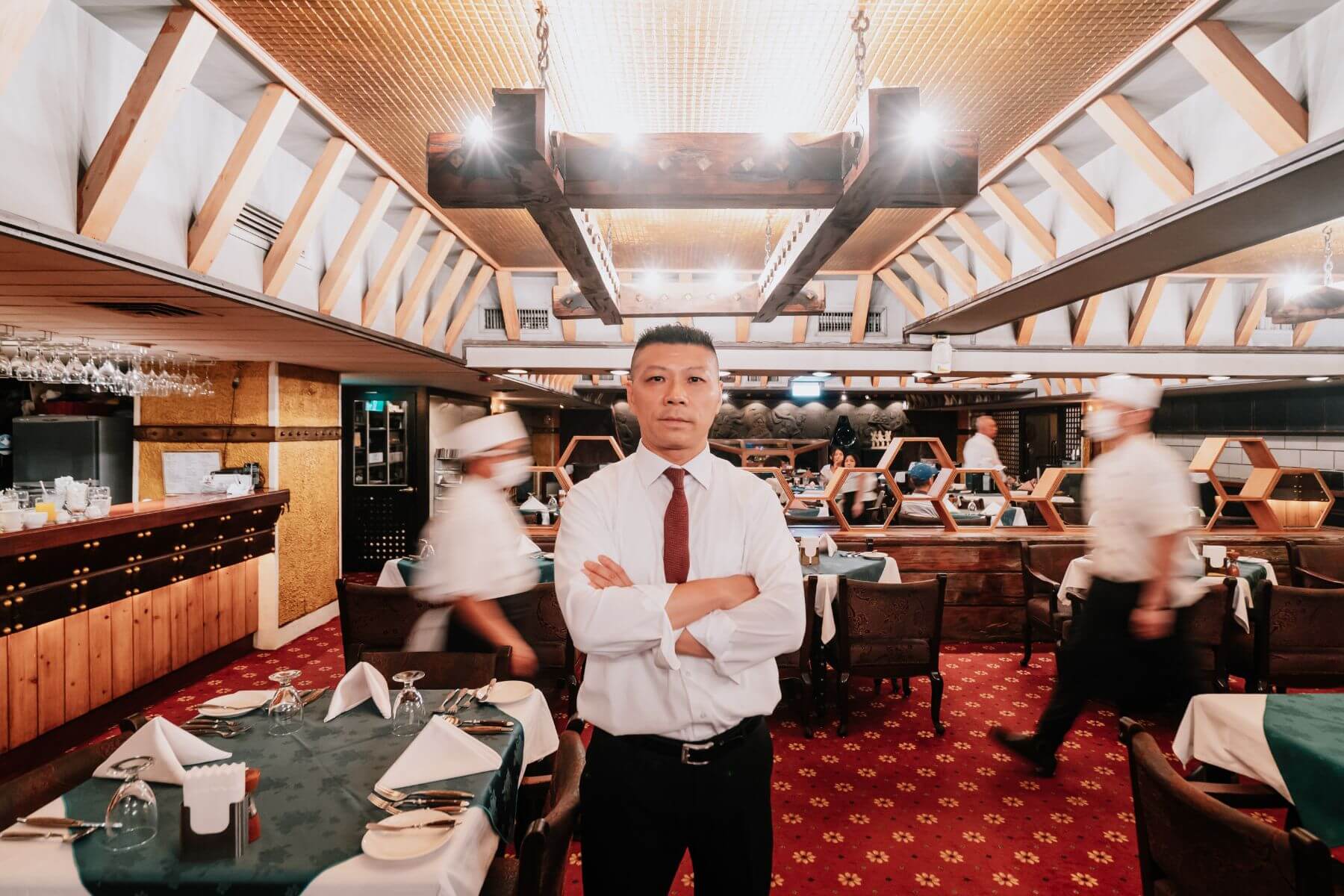 亞里士餐廳現由經理林明雄領軍。