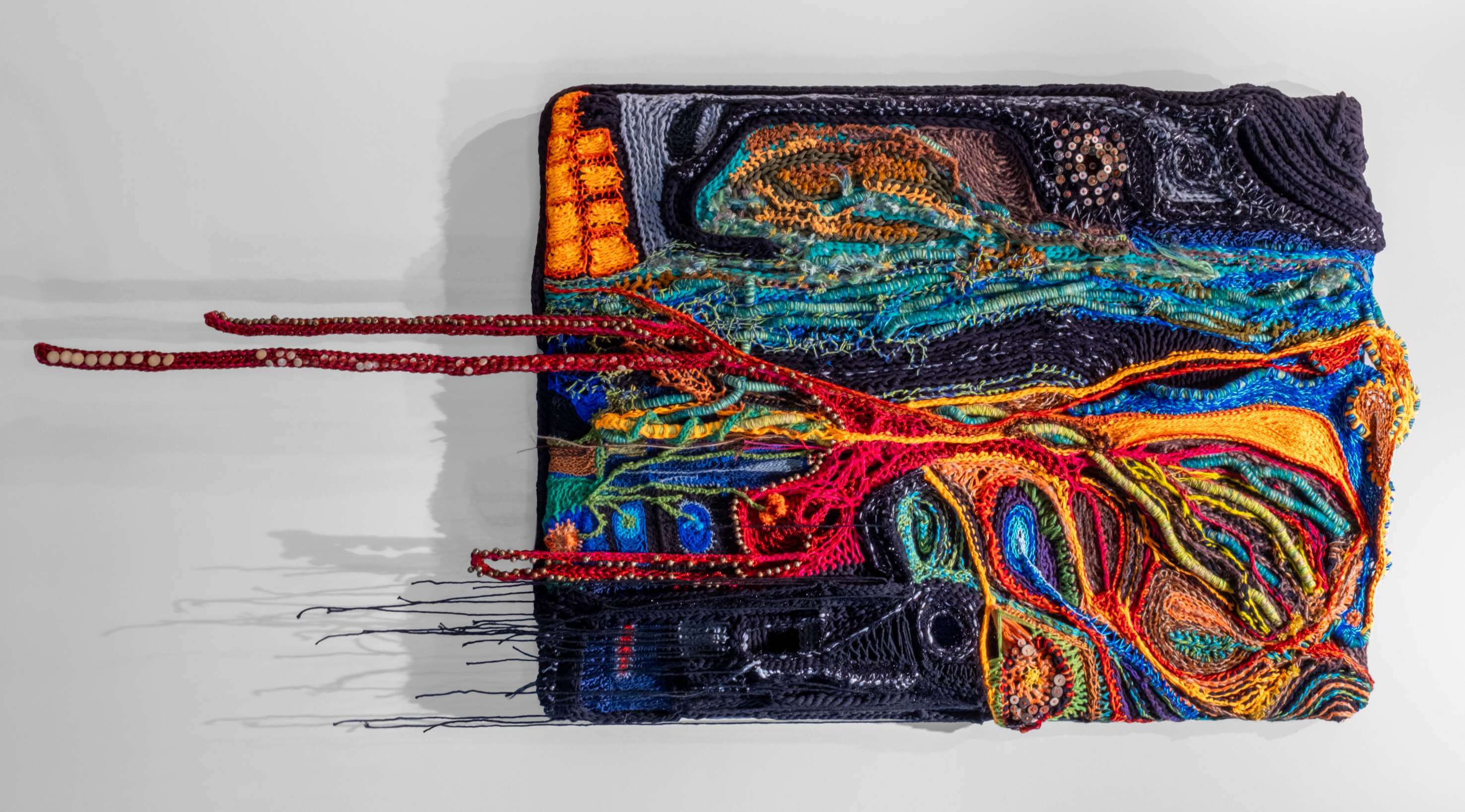 安聖惠《Land of Watery Abode, A Vanished Place (4)》，複合媒材，202 × 97 cm，2025 / 亞洲藝術中心