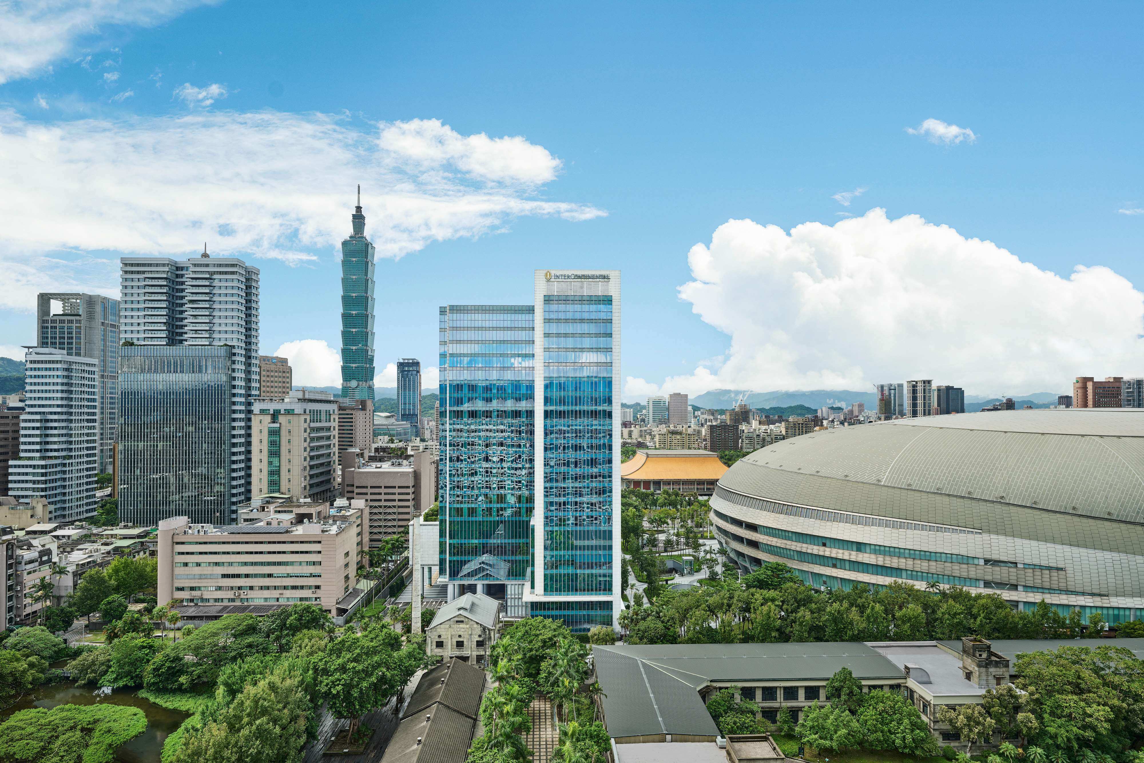 臺北洲際酒店坐落於臺北大巨蛋園區核心。