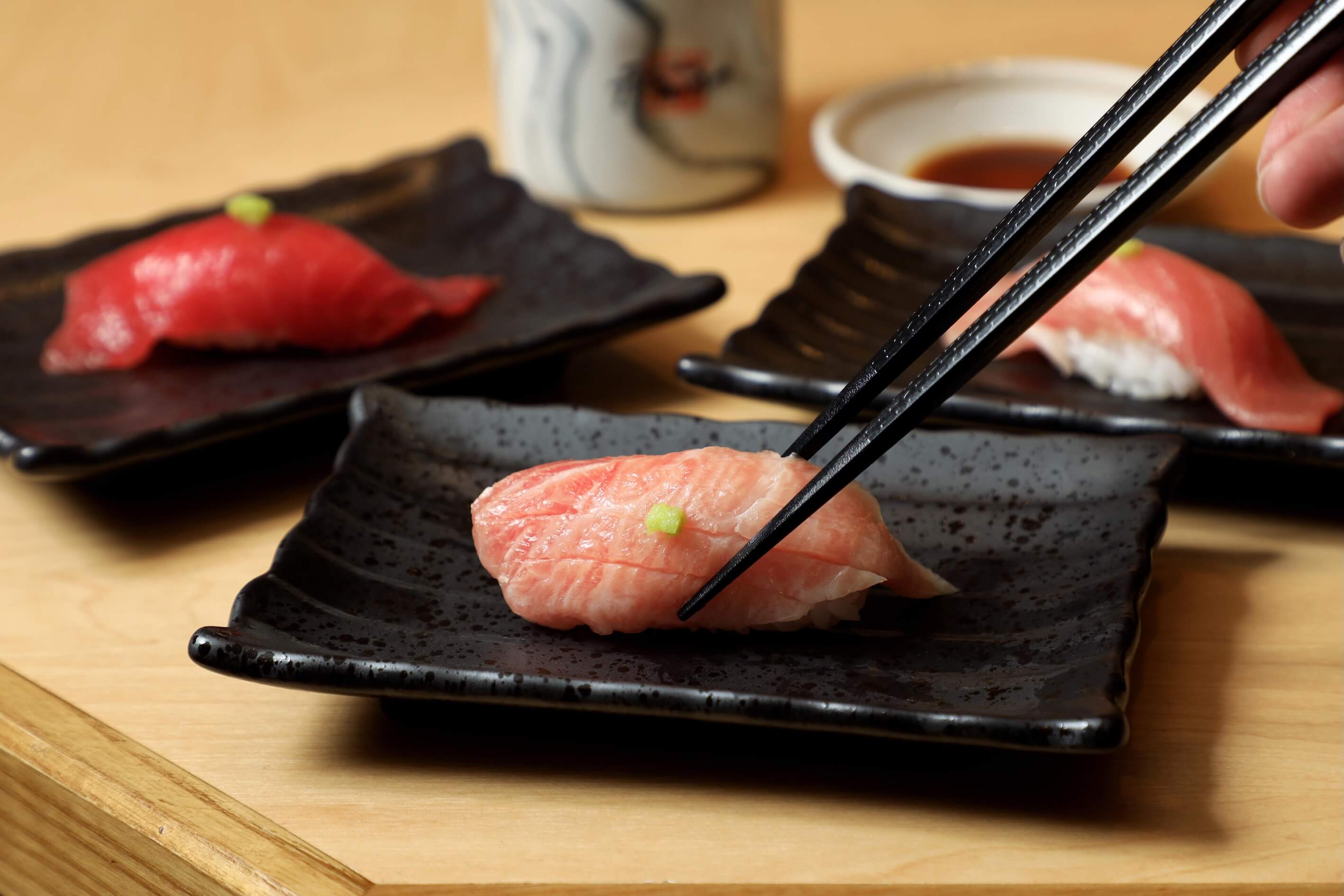 現點現做的鮪魚握壽司