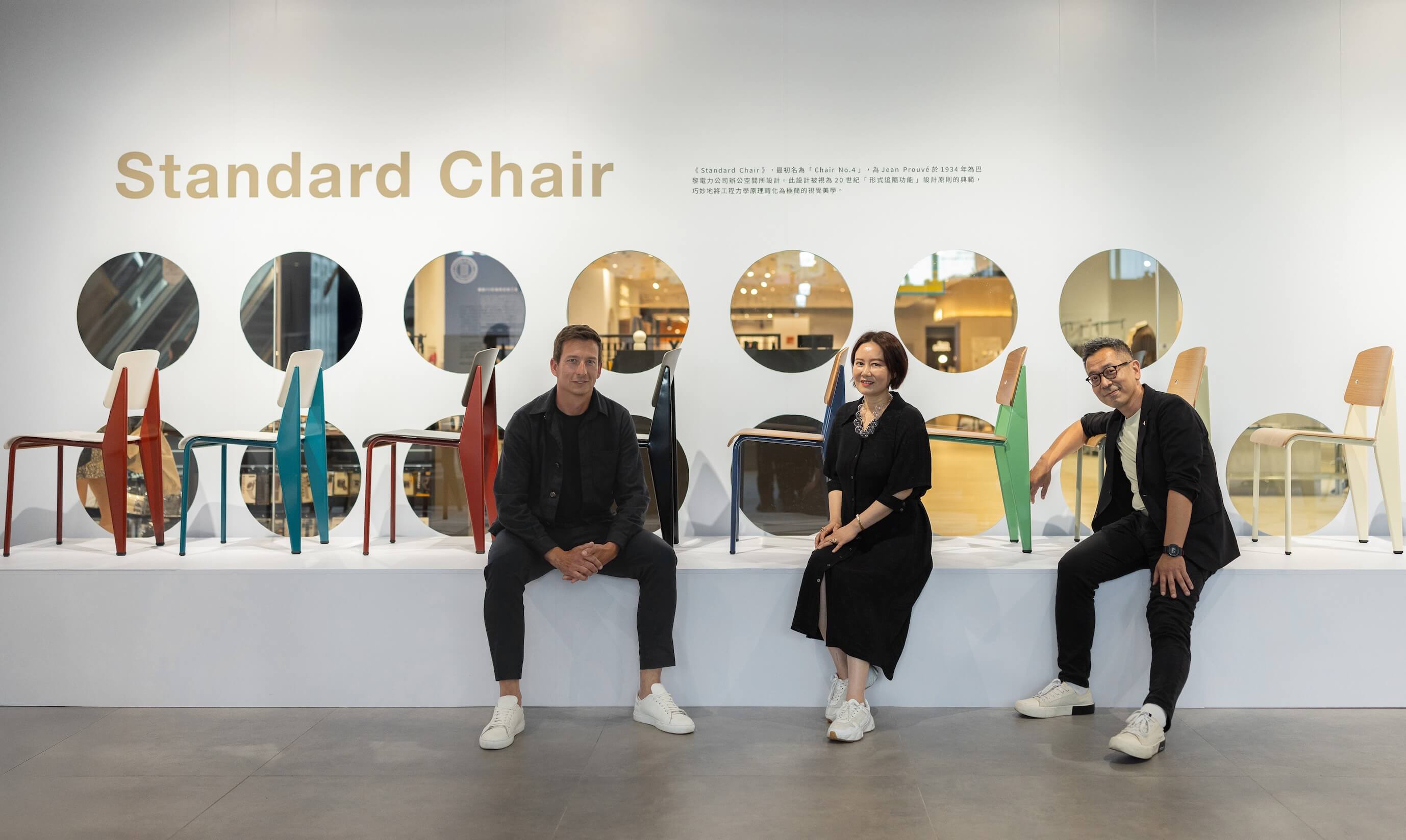 （由左至右）Vitra亞洲區總監Michael Kruckenberg、《Magazine C》執行董事全恩慶與MOT品牌總監高鄭欽Millais 
