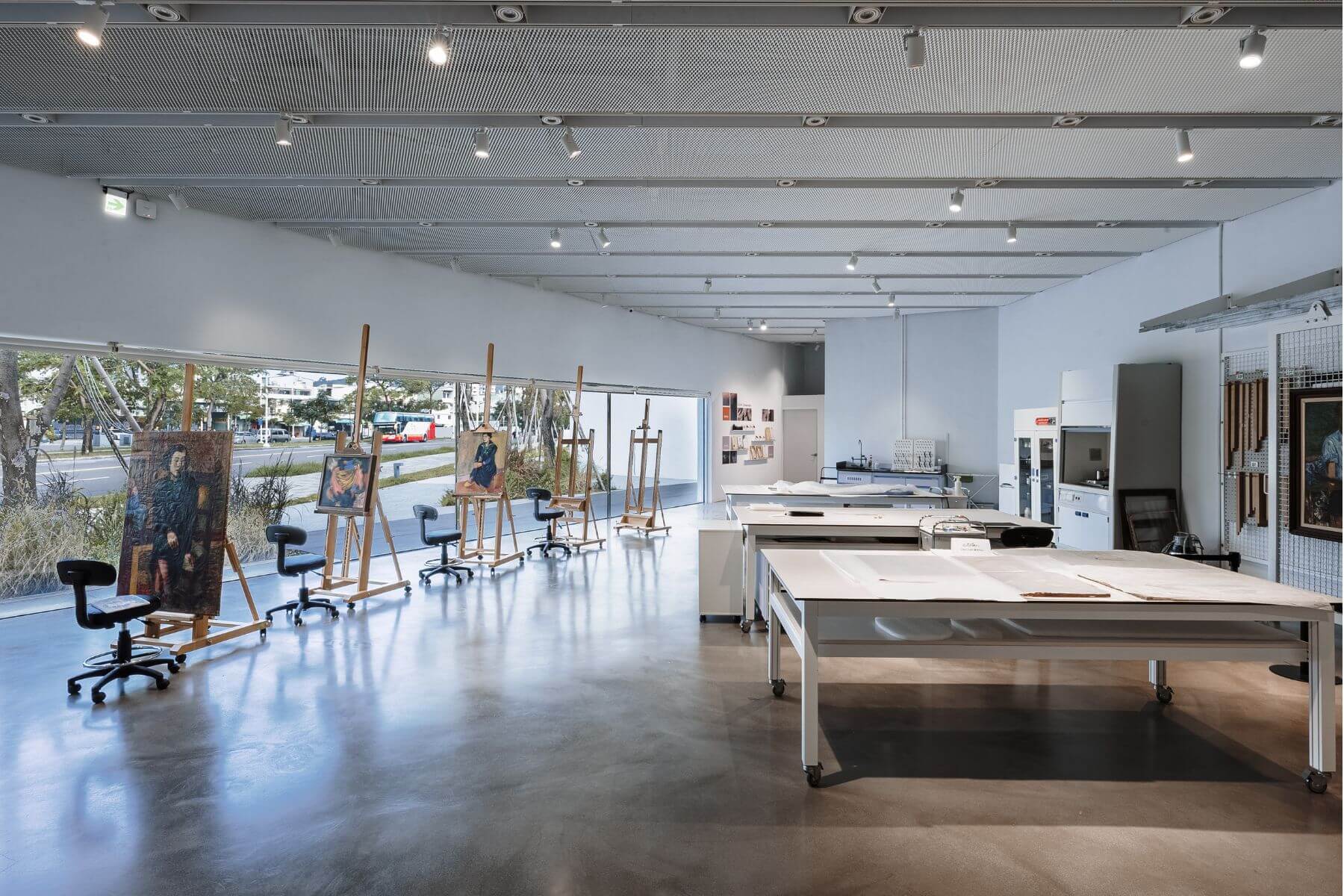 基於對藝術品展示與收藏的喜愛,劉培森在高雄內惟藝術中心二期的規劃設計中提出了較全面的「可視性典藏庫房」概念。