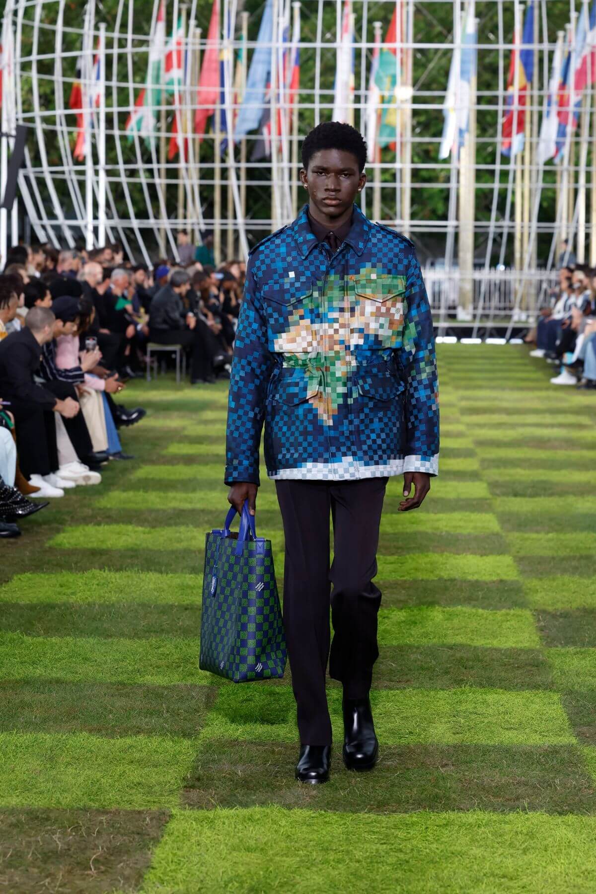 LOUIS VUITTON MENrsquo ＿SPRING SUMMER 2025 LOOK 71