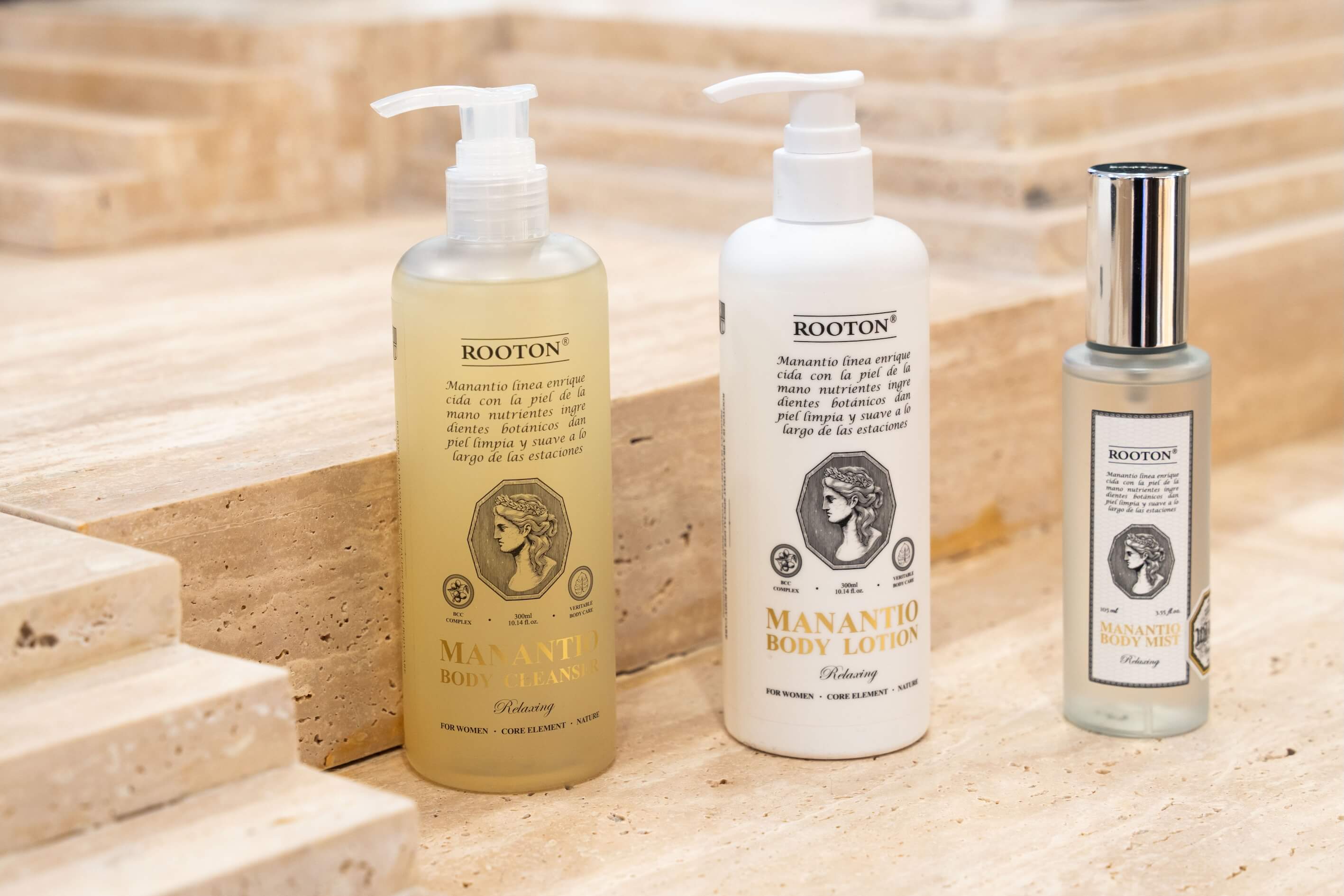 ROOTON 101專屬組合：淨萃植潤沐浴膠、淨萃植潤身體乳、淨萃植潤身體噴霧（從左至右）