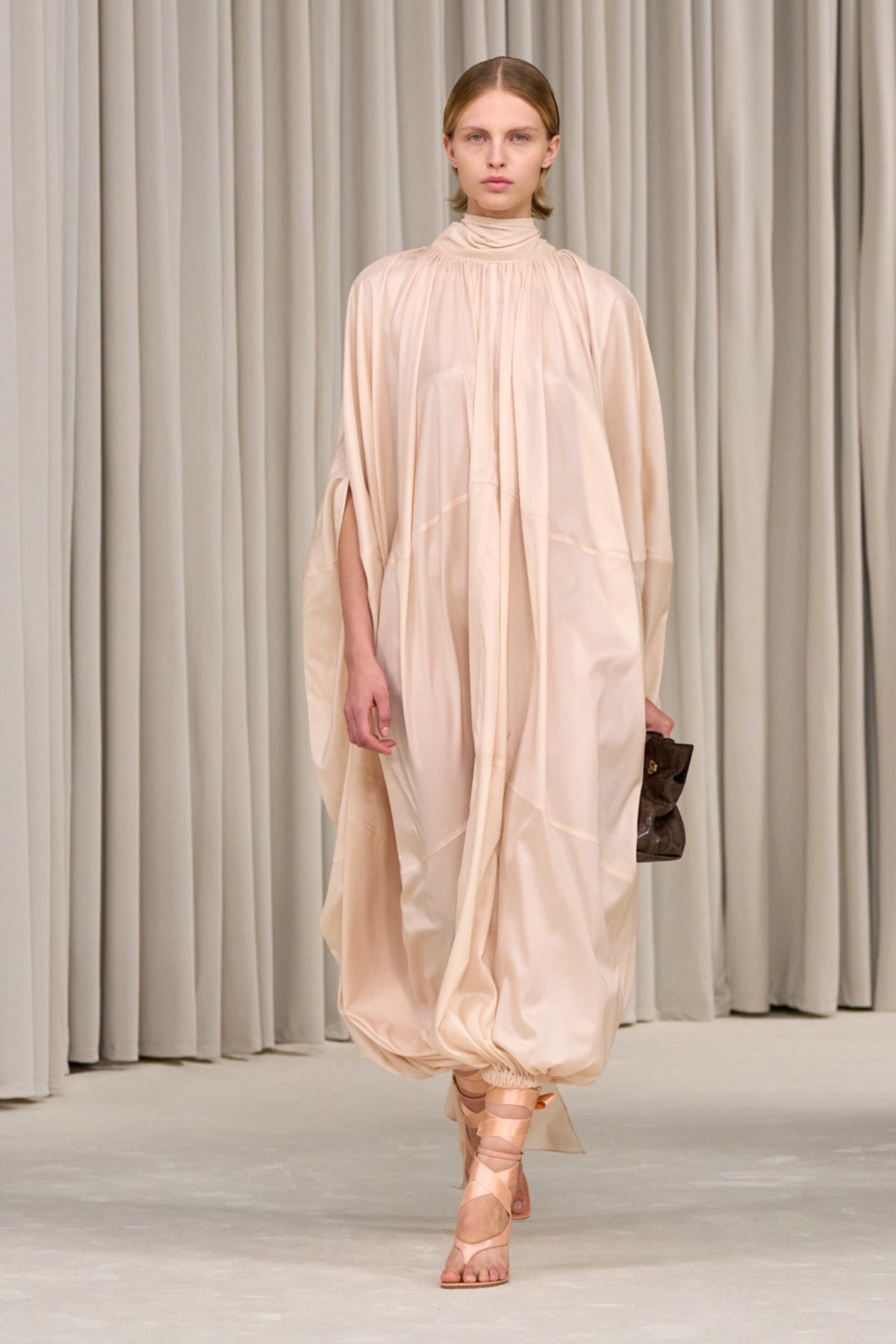 圖 ∕ Ferragamo - SS25 - LOOK 27