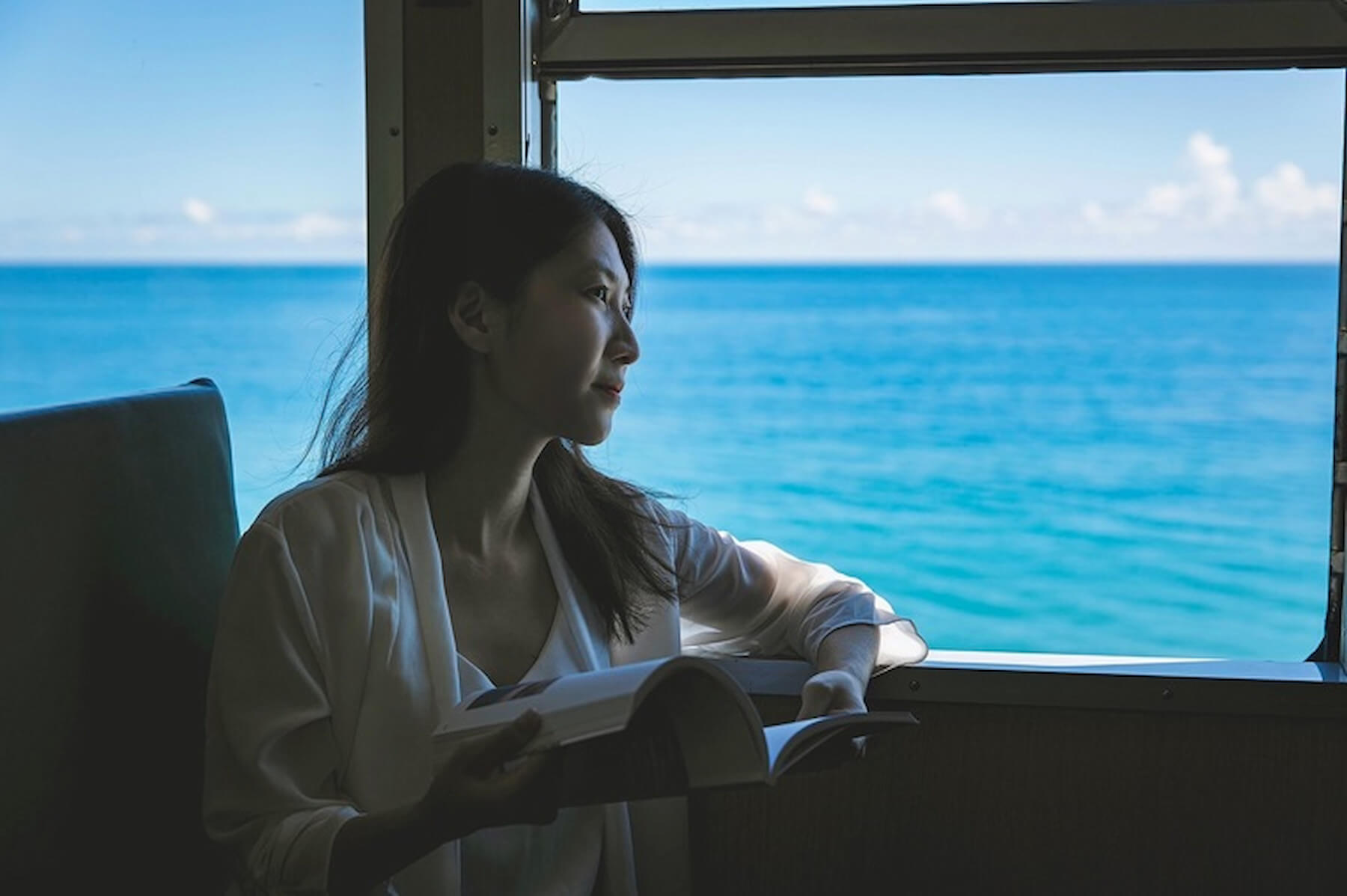 藍皮解憂號讓火車和太平洋共舞。（圖／雄獅旅遊）