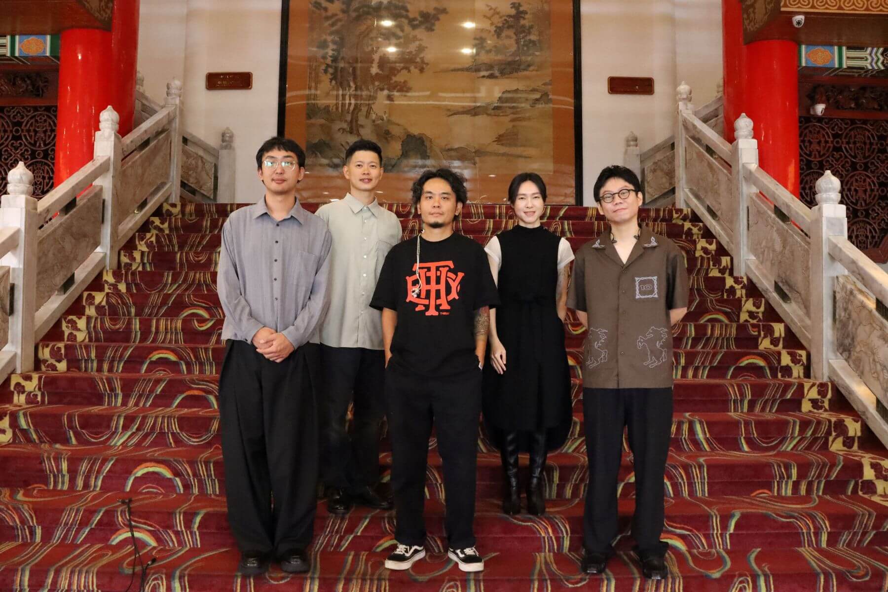 滅火器主唱楊大正擔任演出嘉賓，力挺淺堤十週年里程碑。