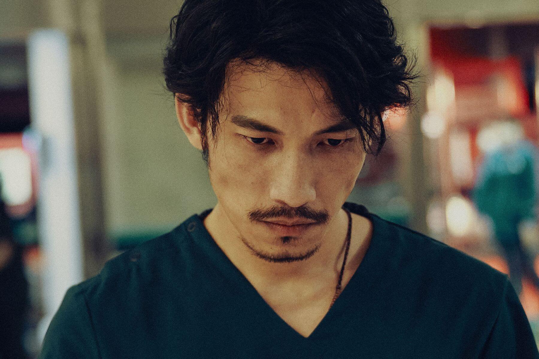 公視《The Outlaw Doctor 化外之醫》越南影帝連炳發飾演外科醫師范文寧。