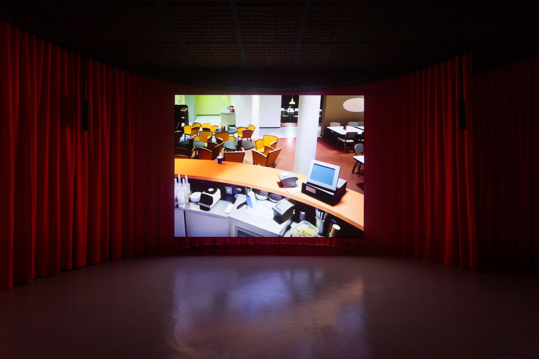 「托瑪斯.德曼:歷史的結舌」現場展出動態影像作品《太平洋豔陽號》。(圖/臺北市立美術館提供)