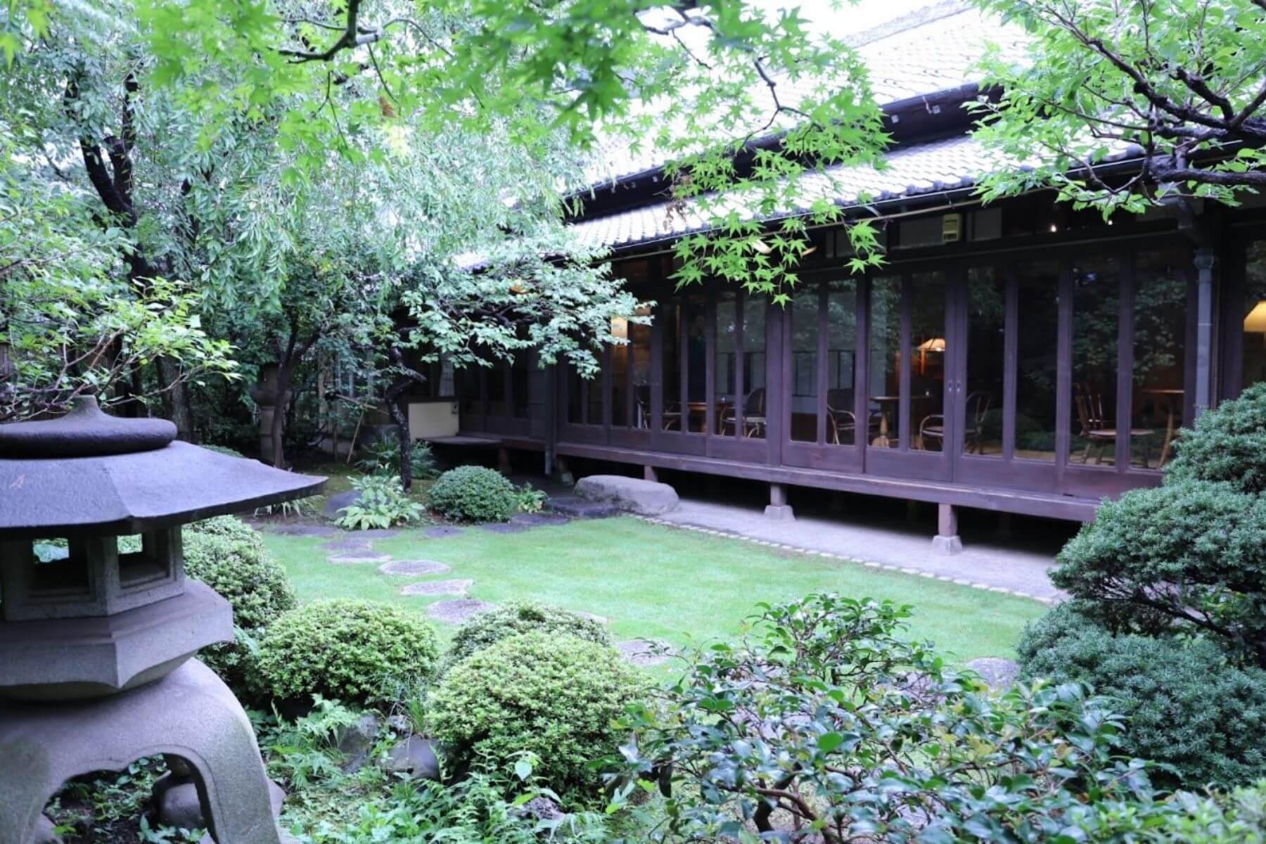 能盡情享受復古昭和時代氣息與時髦氛圍的昭和之家。（圖片／ENGAWA CAFE）