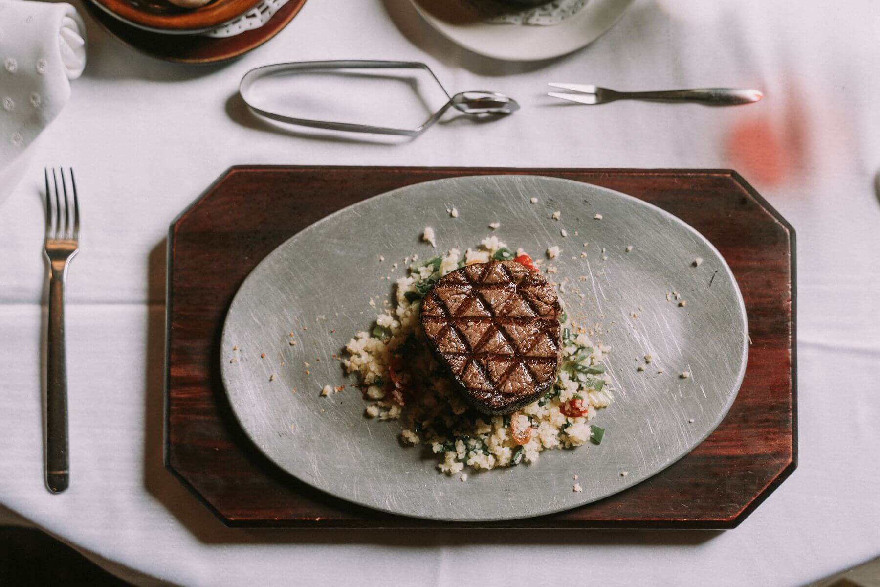 台中泓品牛排。（攝影／KRIS KANG）