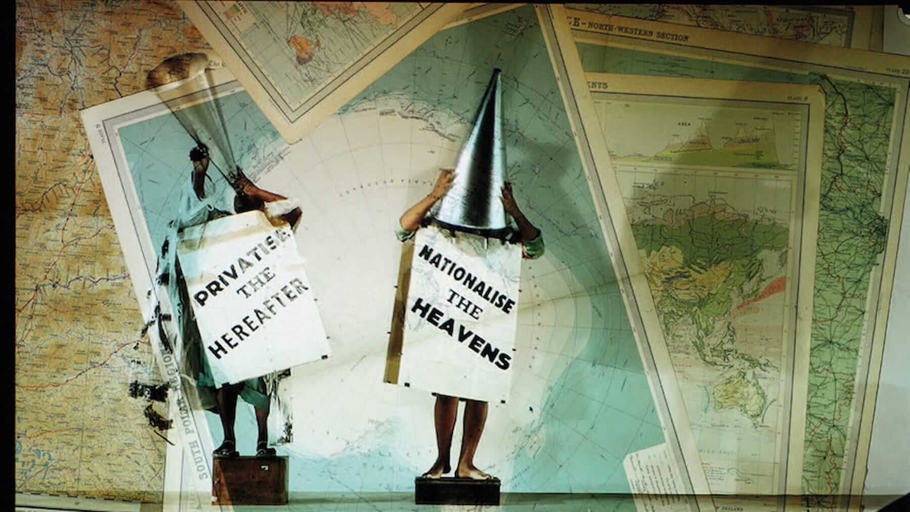 威廉.肯特里奇,《 樣板戲札記 》 (影像截圖 2015 高解析三頻投影裝置 11 分 14 秒。威廉.肯特里奇工作室,約翰尼斯堡。圖像由藝術家提供。