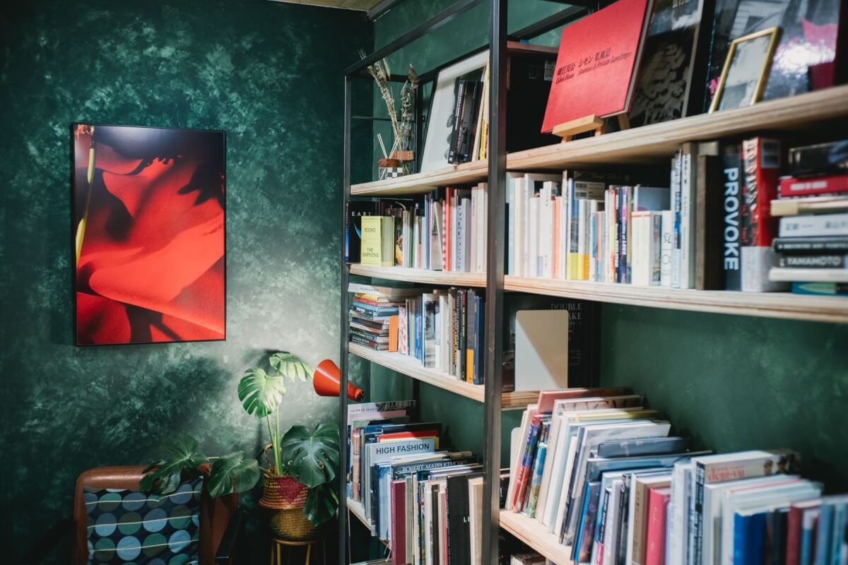 目圍書店：隱藏在台南巷弄中的攝影專門書店