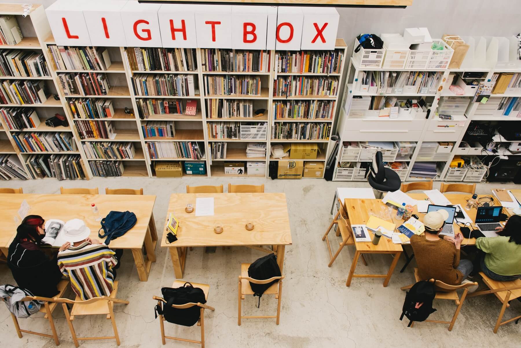 Lightbox：一間為所有人開放的攝影圖書室