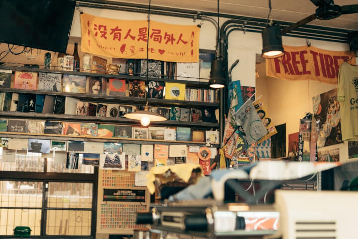 酒館，大港，小漁村：高雄音樂場景探索