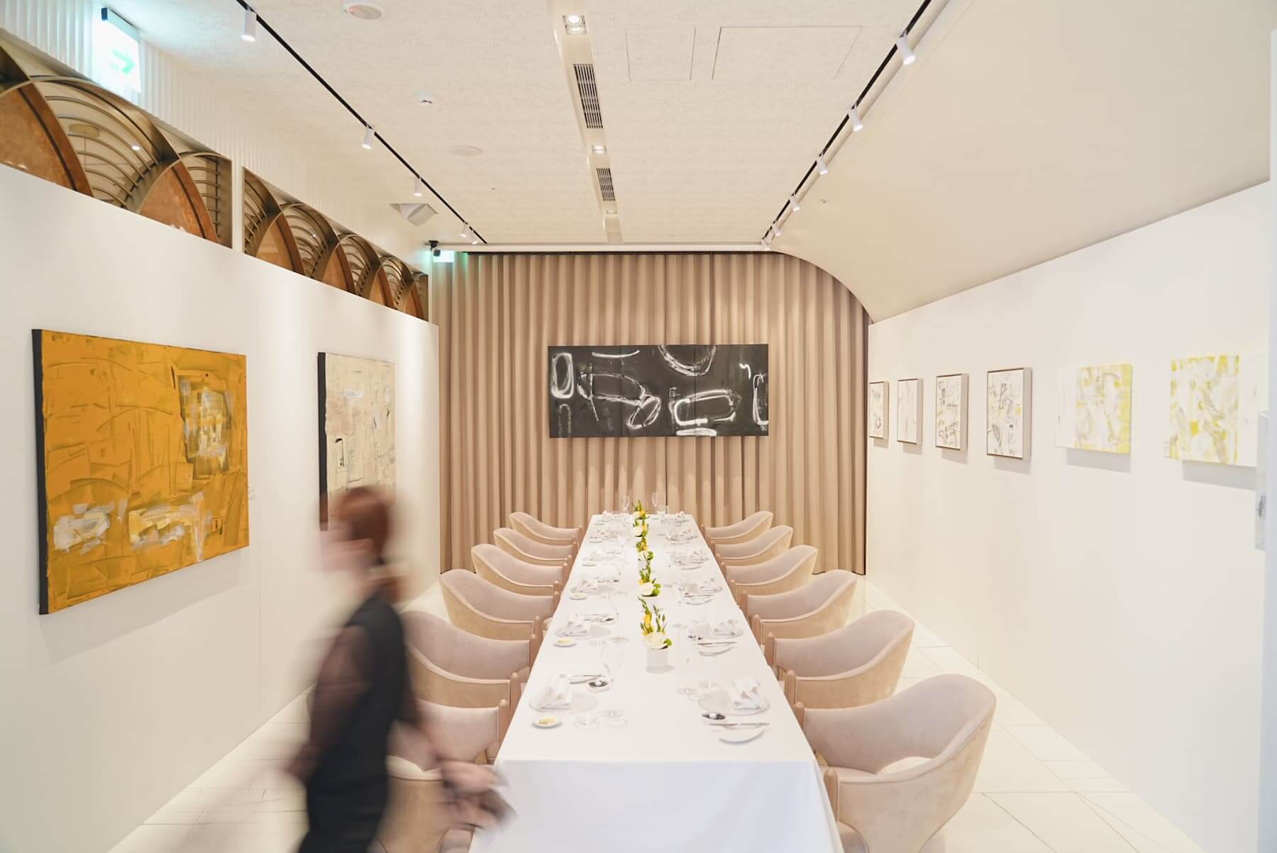 是餐廳也是藝廊：在LOPFAIT樂斐品嚐幾何抽象藝術的美味變奏