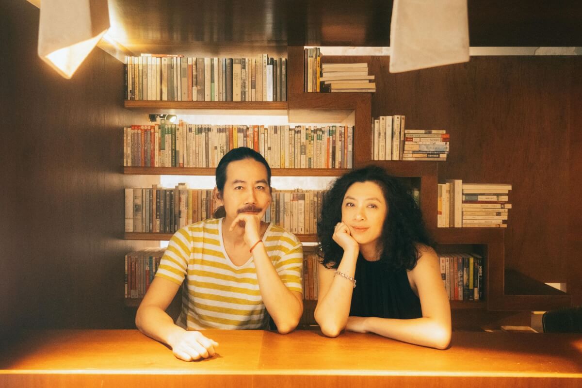 Podcast榜上第一名的《只能喝酒的圖書館》到底是關於什麼？——拷問靈魂- VERSE