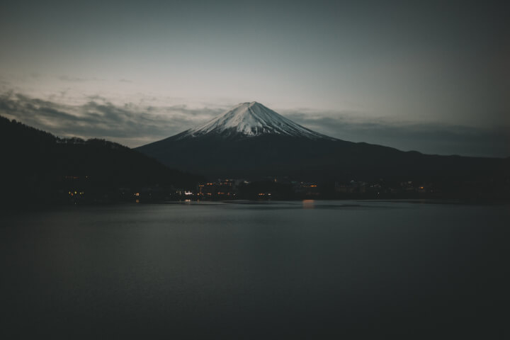 旅行作家謝哲青：登上風雨中的富士山